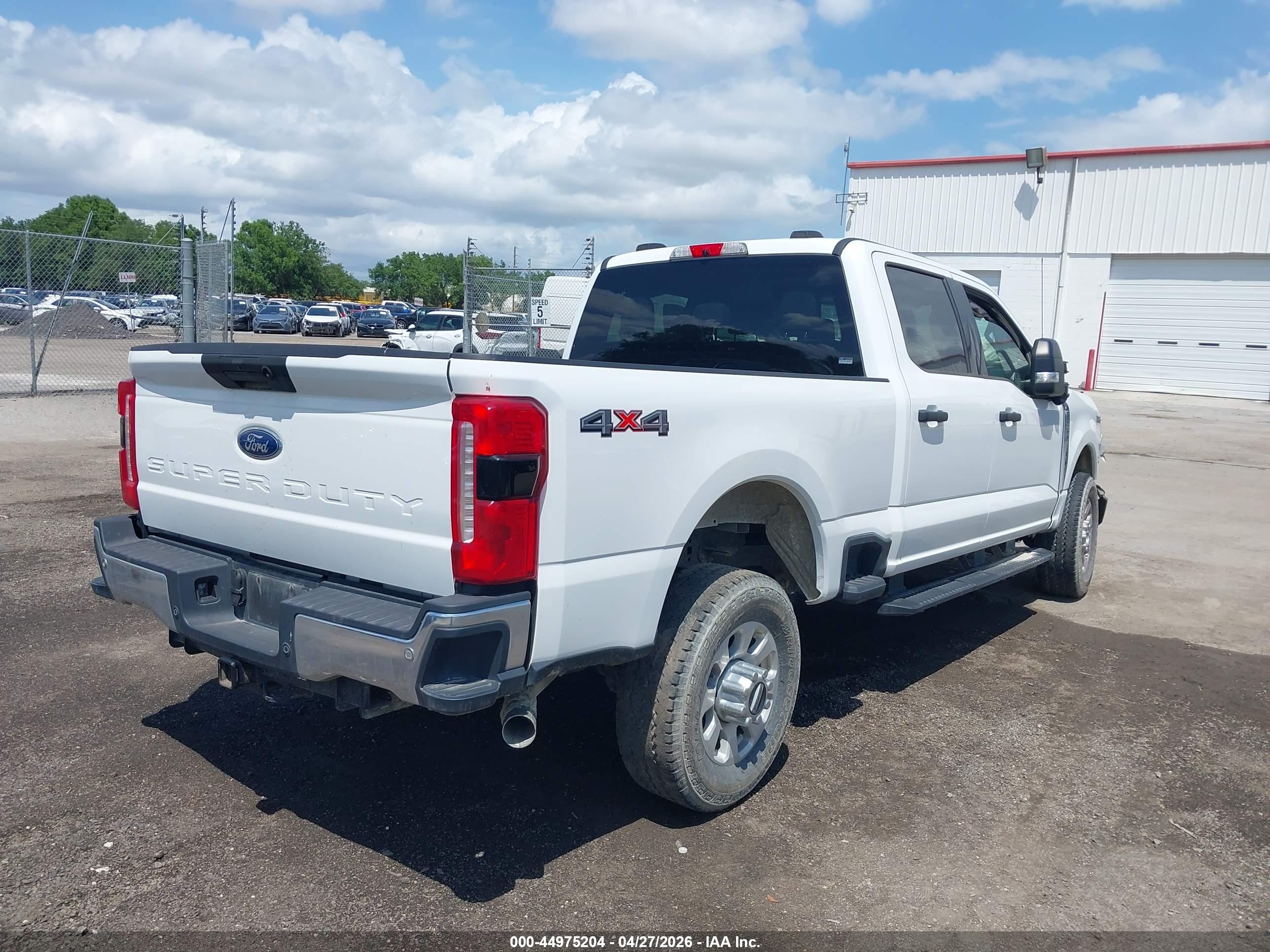 FORD F-250 image 4