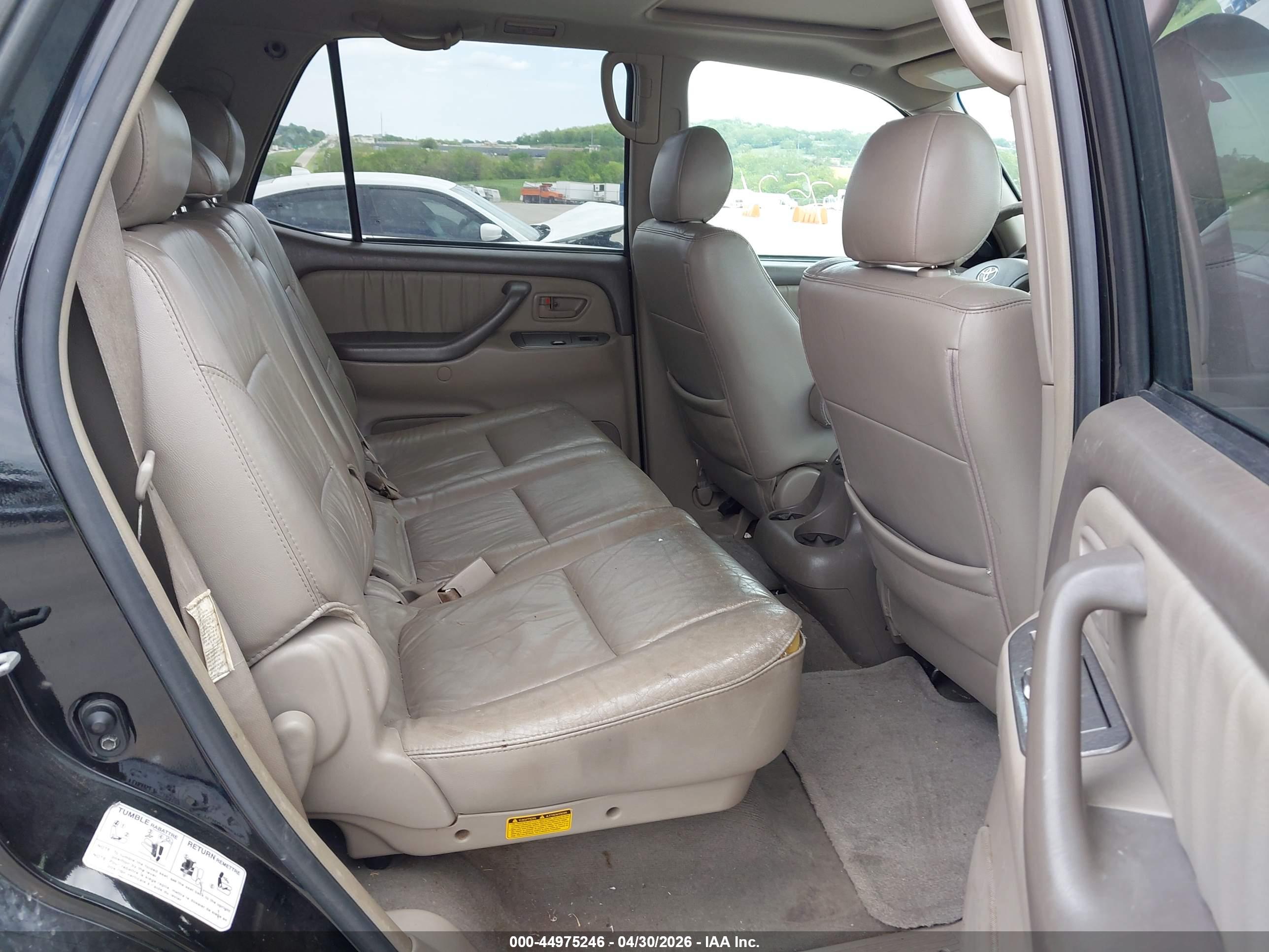 TOYOTA SEQUOIA image 8