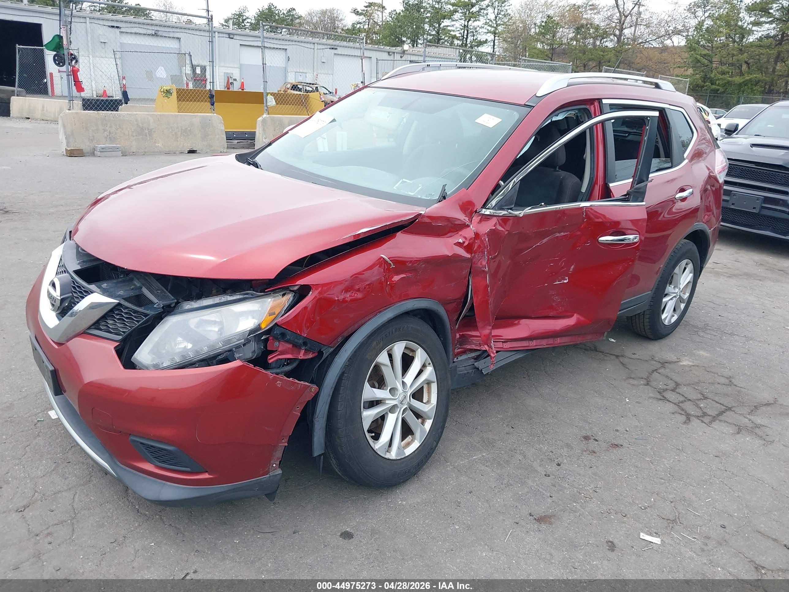 NISSAN ROGUE image 2