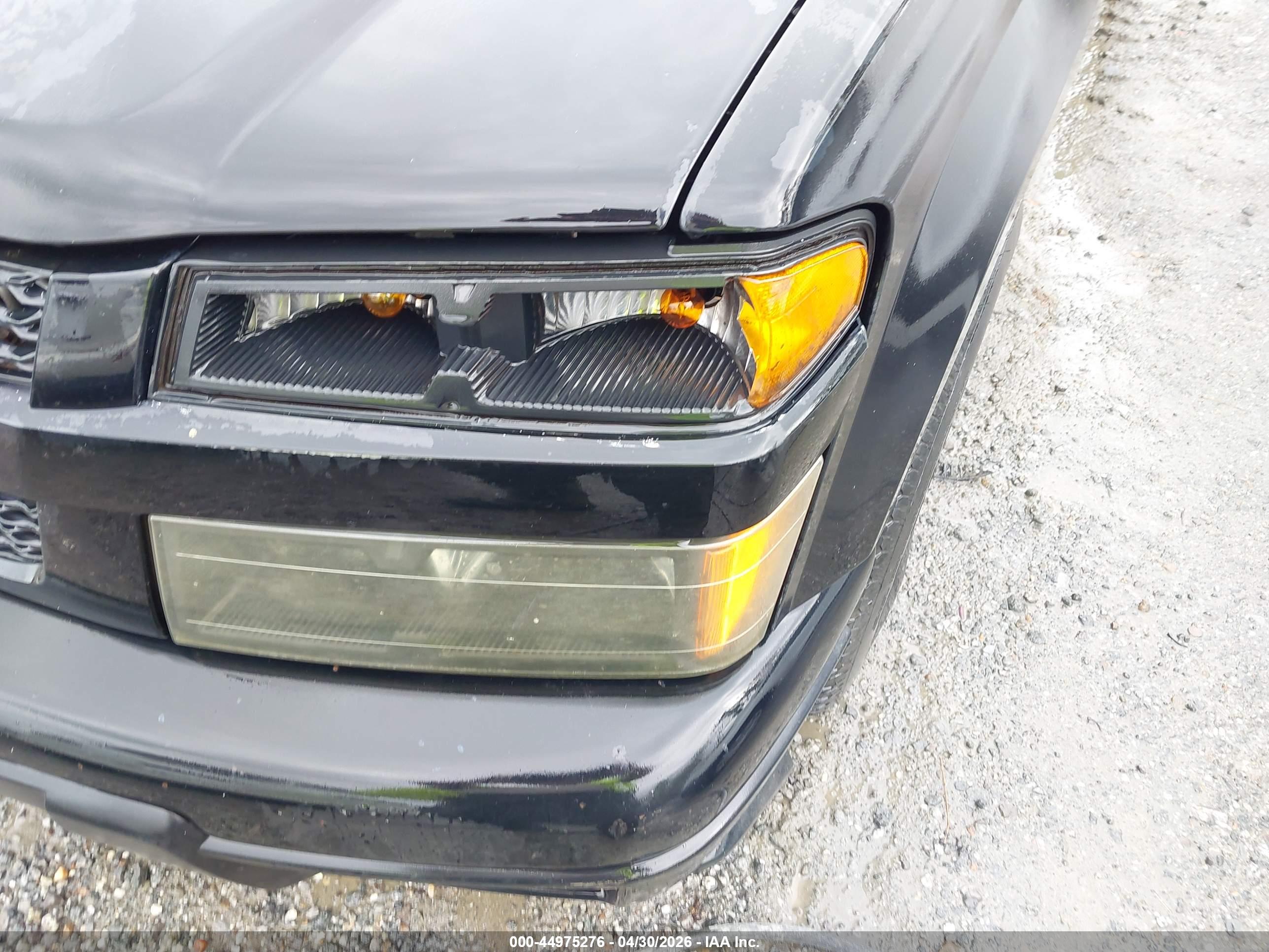 CHEVROLET COLORADO image 6