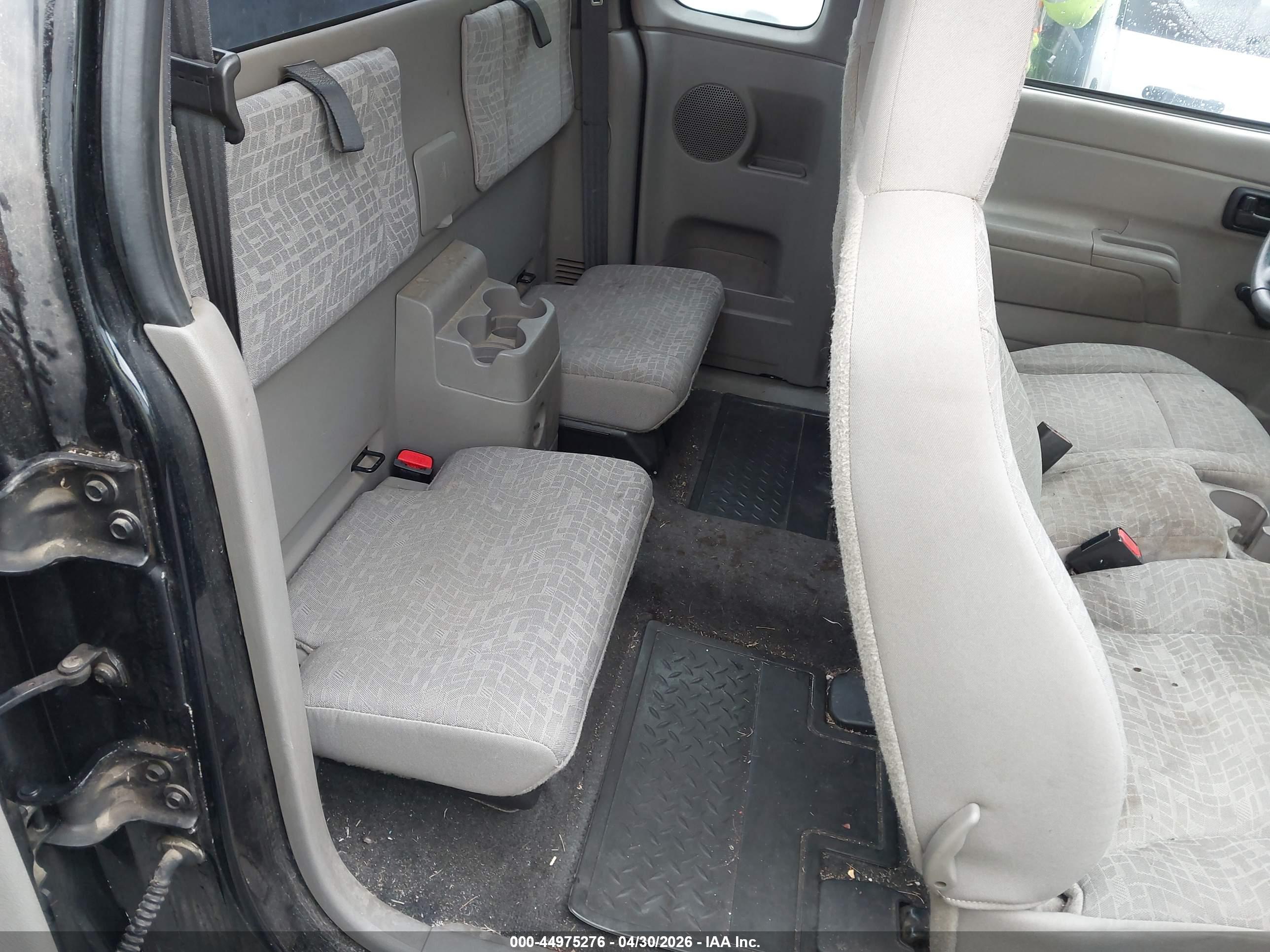 CHEVROLET COLORADO image 8