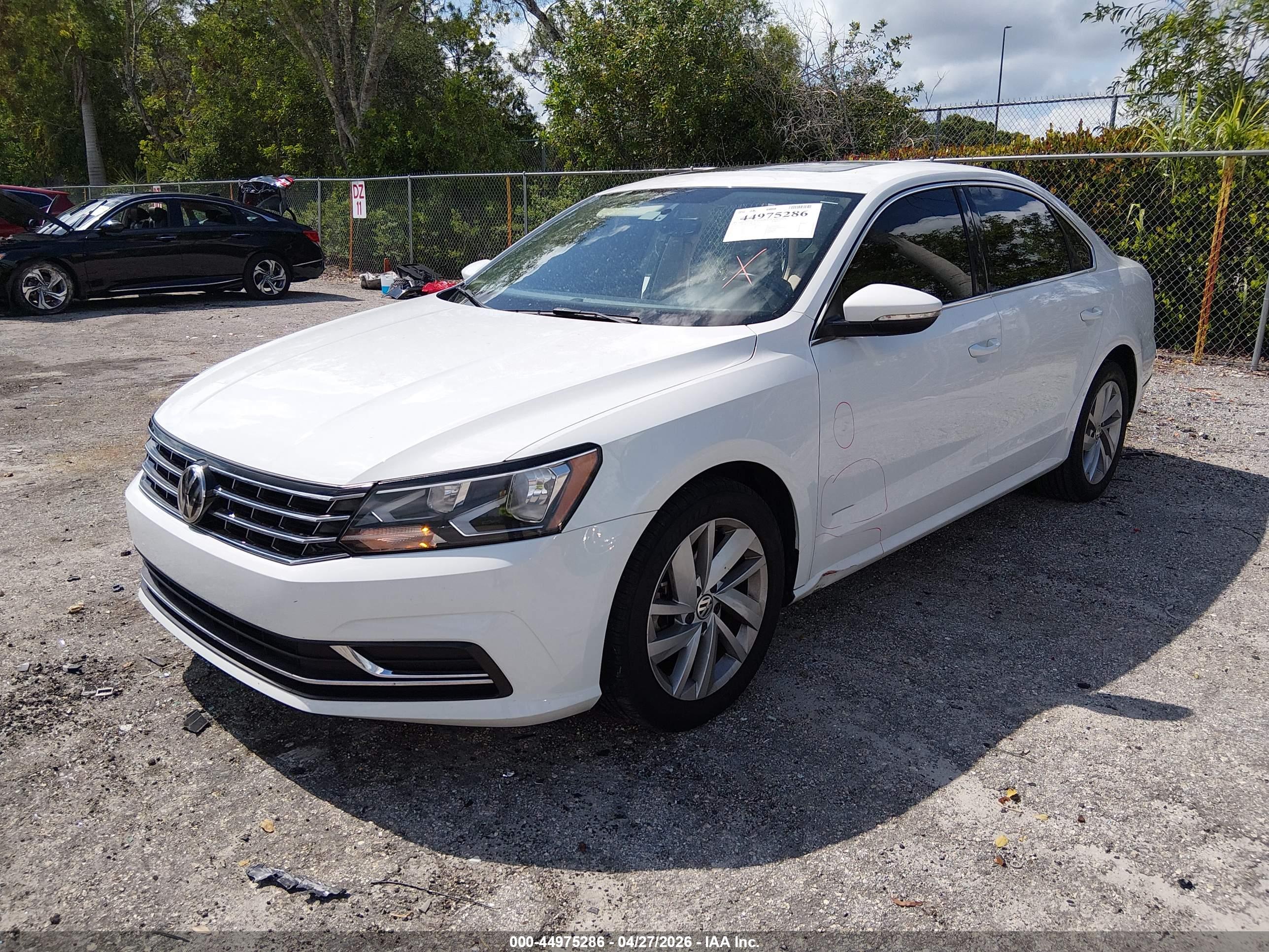 VOLKSWAGEN PASSAT image 2