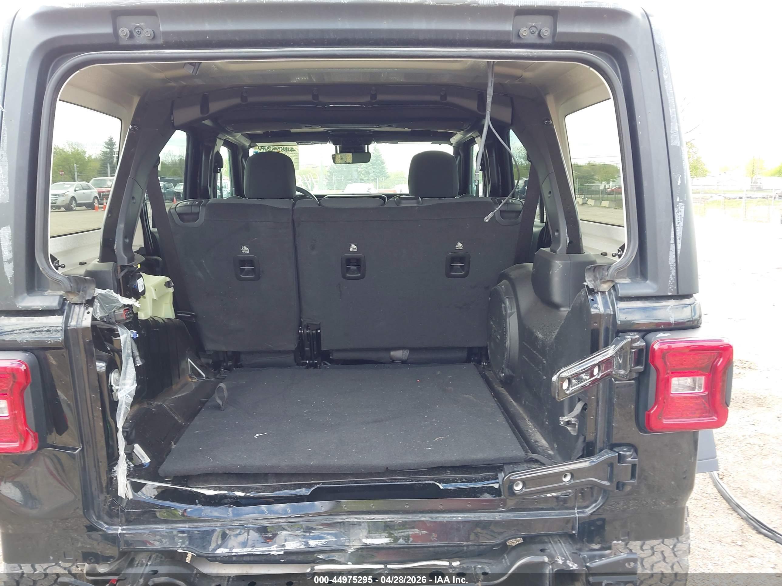 JEEP WRANGLER image 6