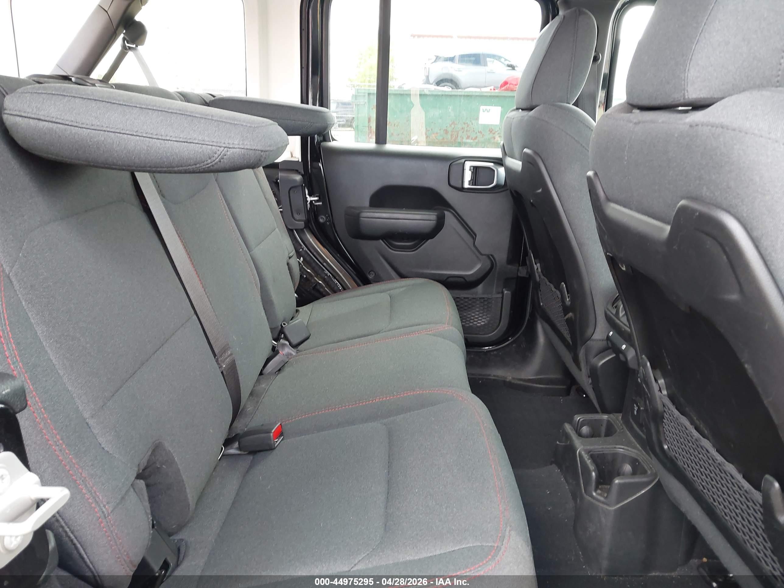 JEEP WRANGLER image 8