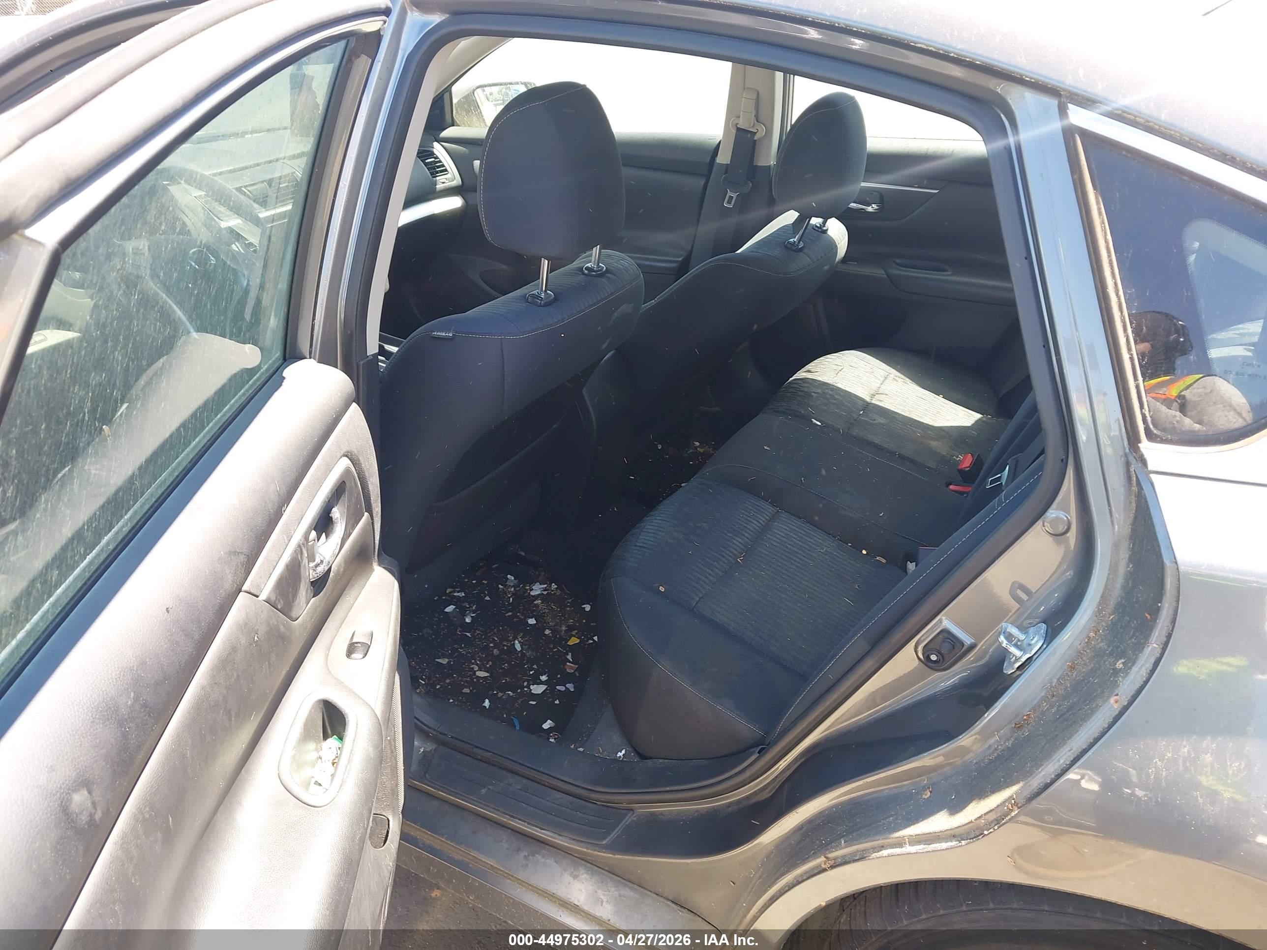 NISSAN ALTIMA image 8