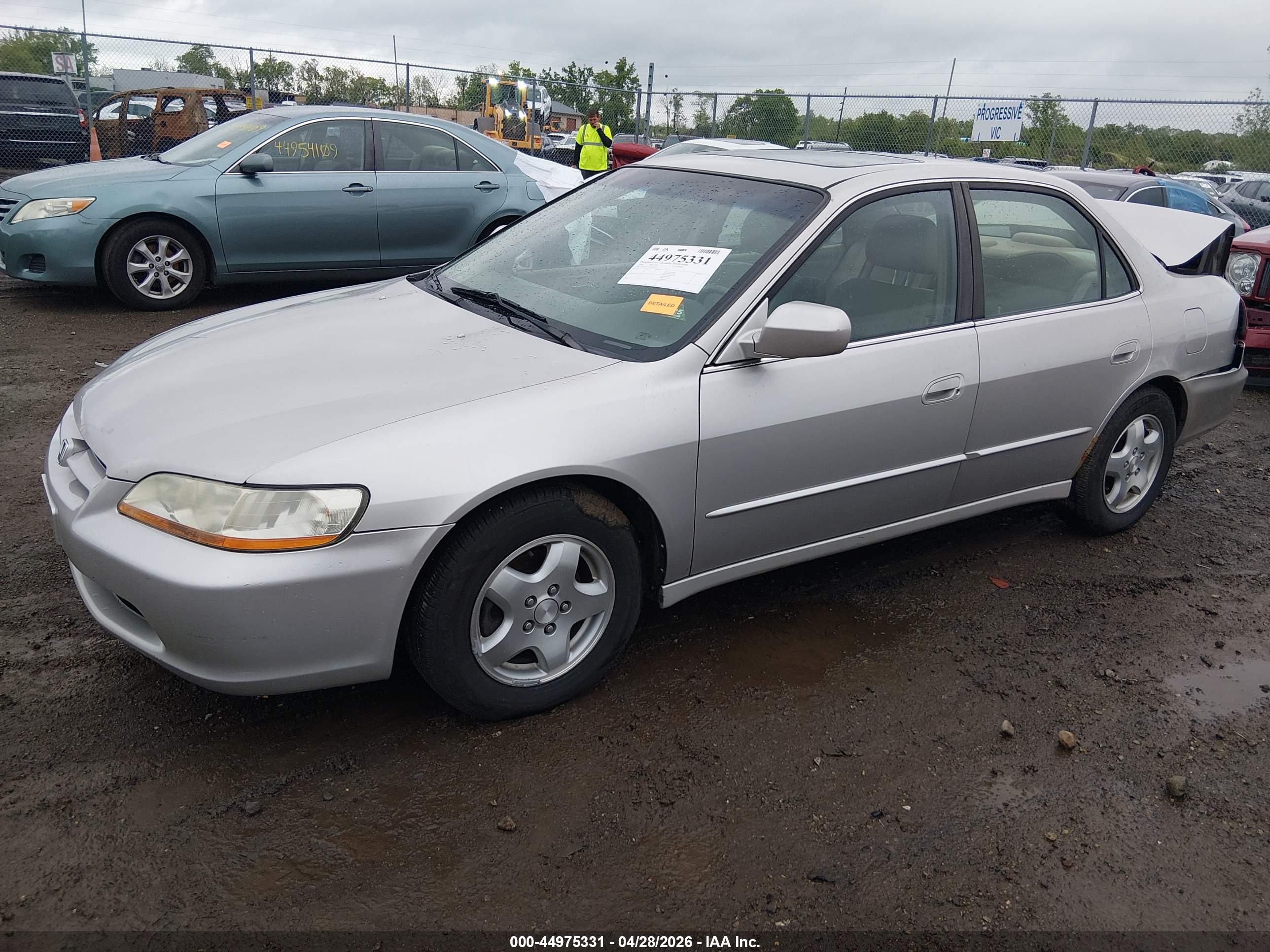 HONDA ACCORD image 2