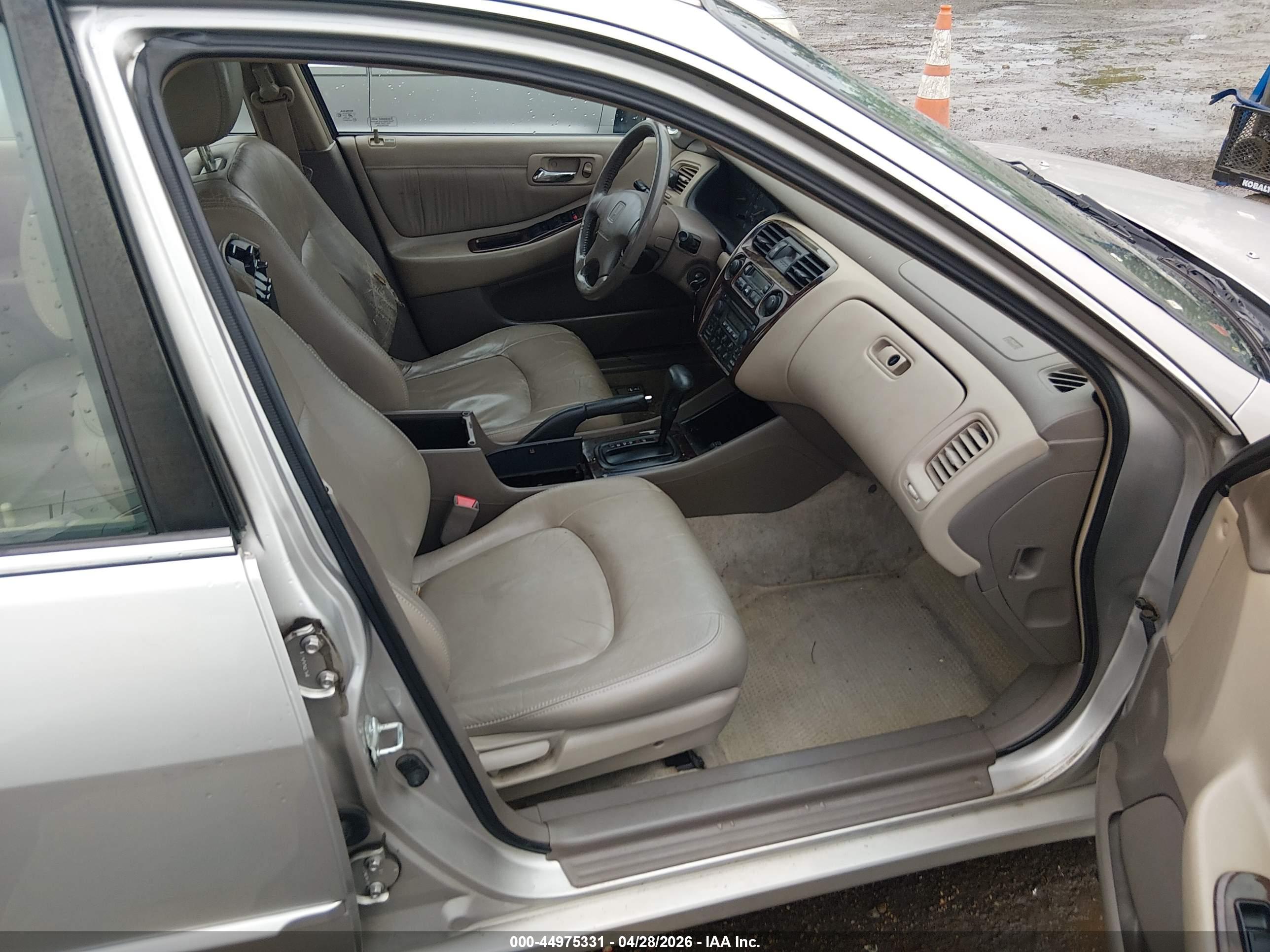 HONDA ACCORD image 5
