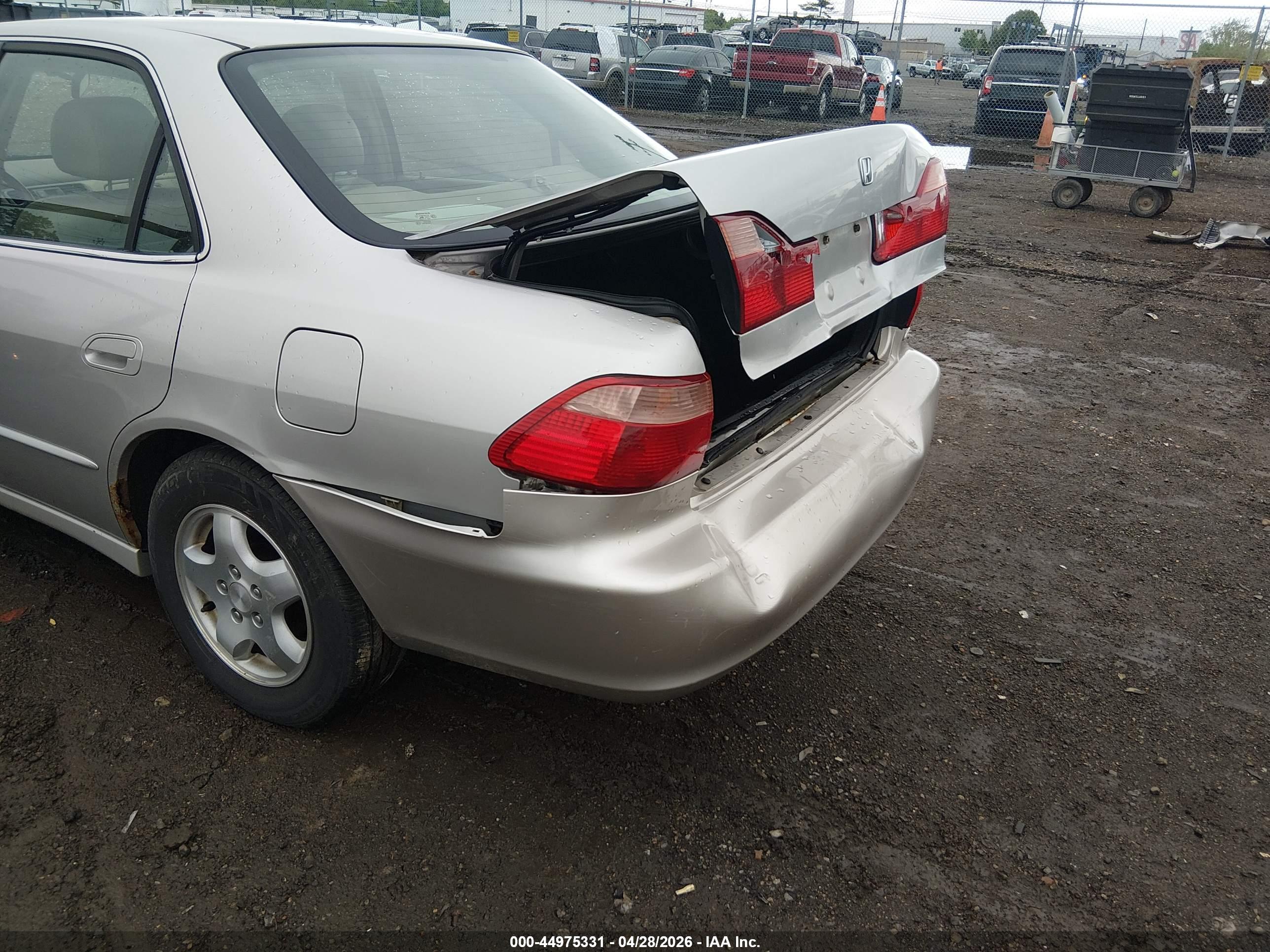 HONDA ACCORD image 6