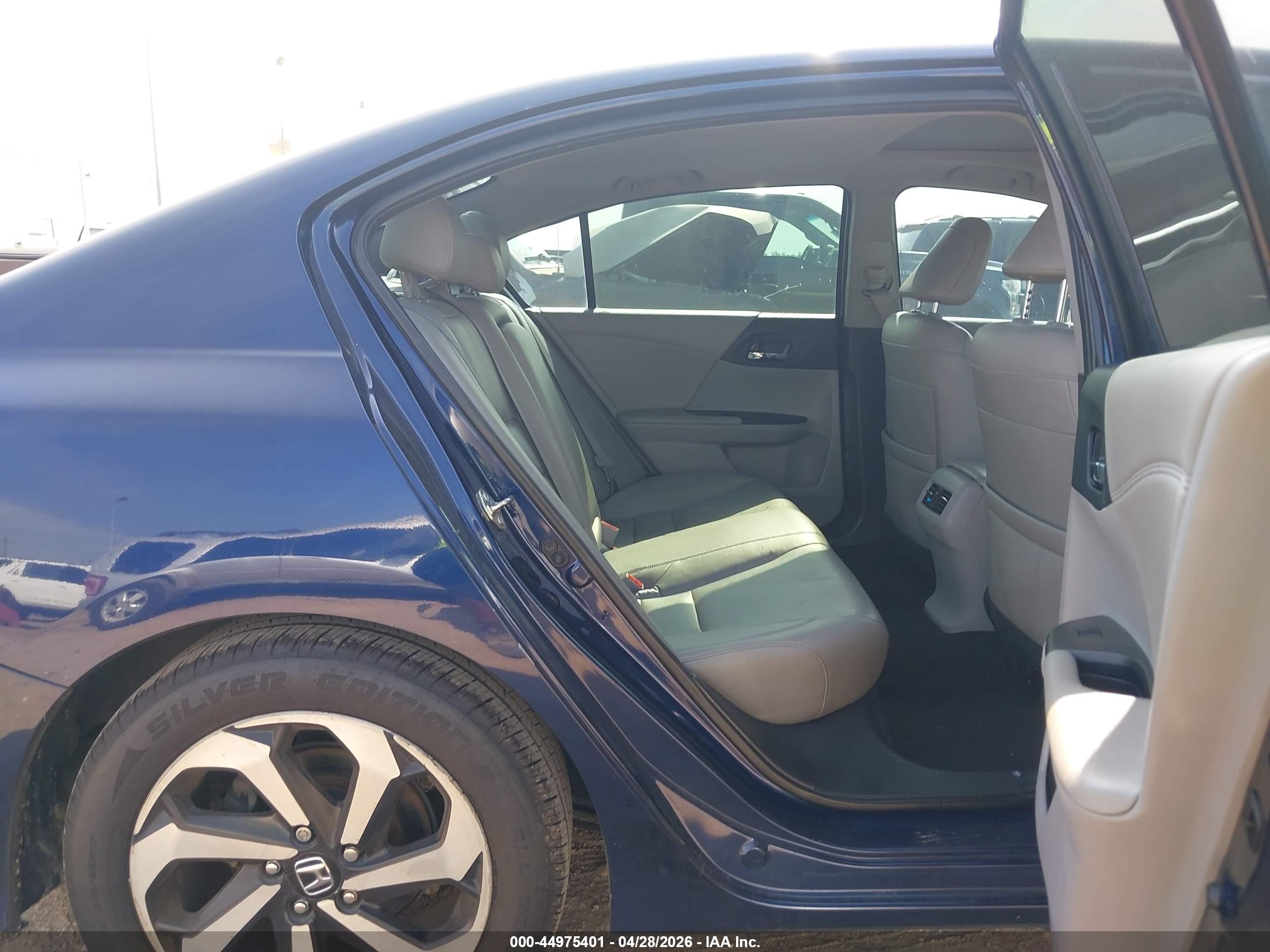 HONDA ACCORD image 8