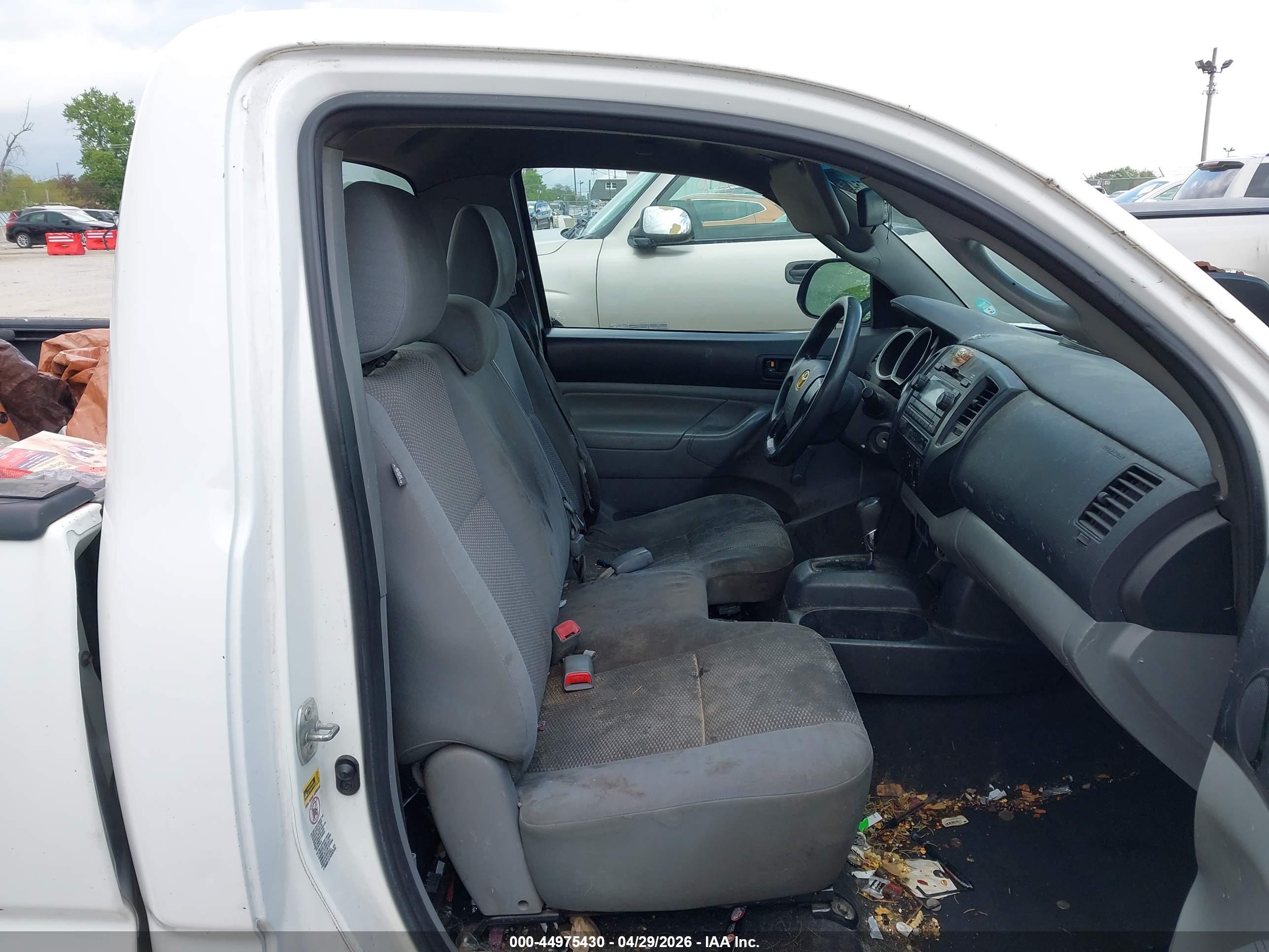 TOYOTA TACOMA image 8