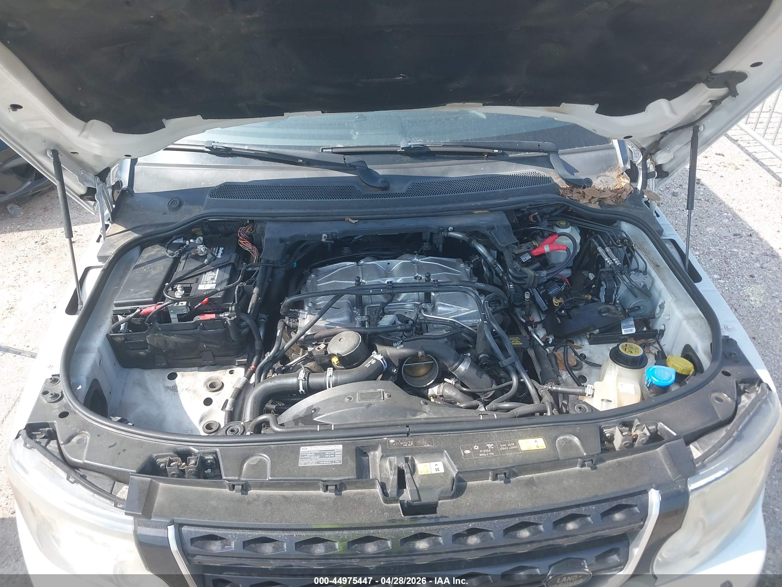 LAND ROVER image 10