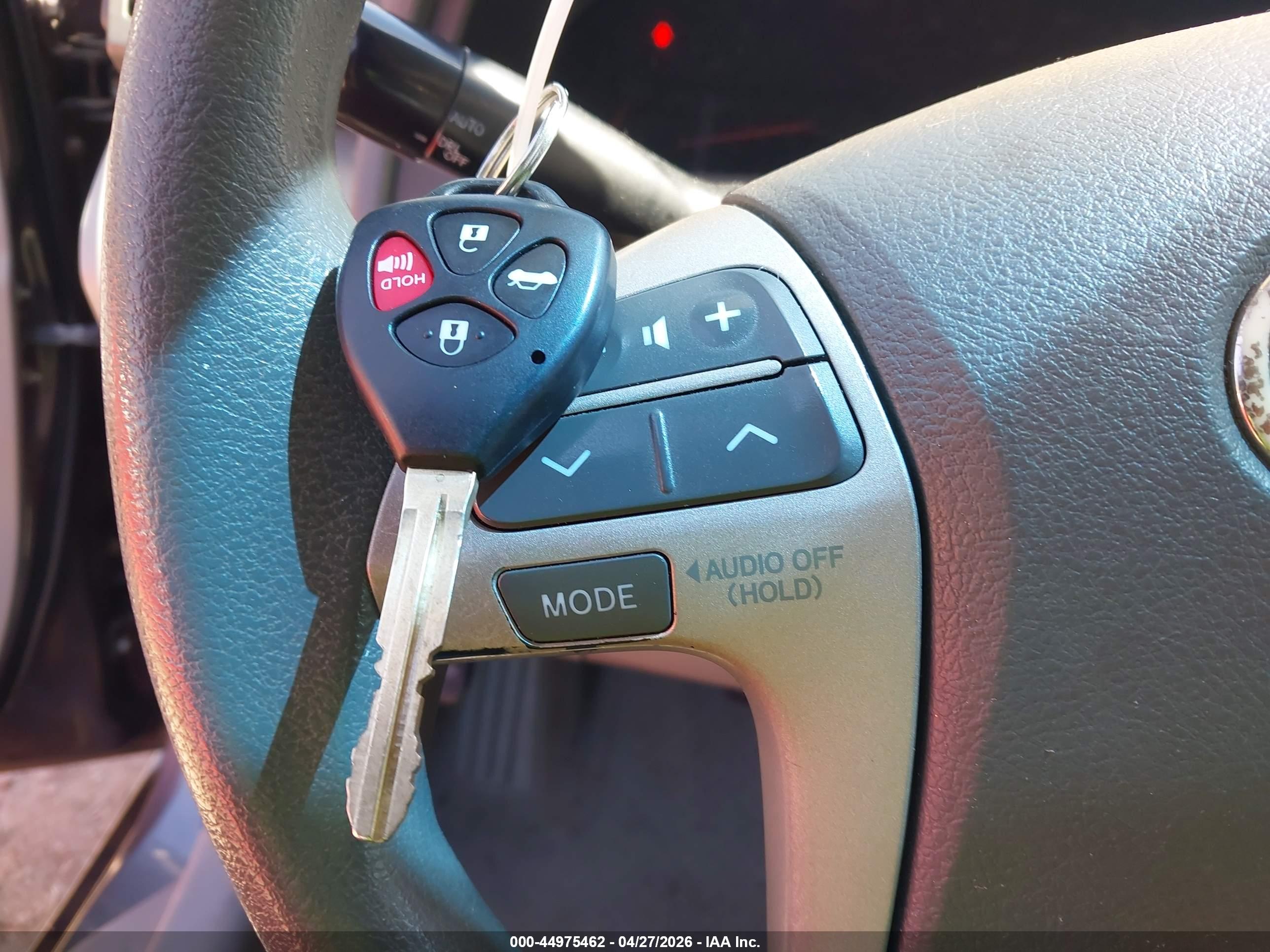 TOYOTA CAMRY image 11