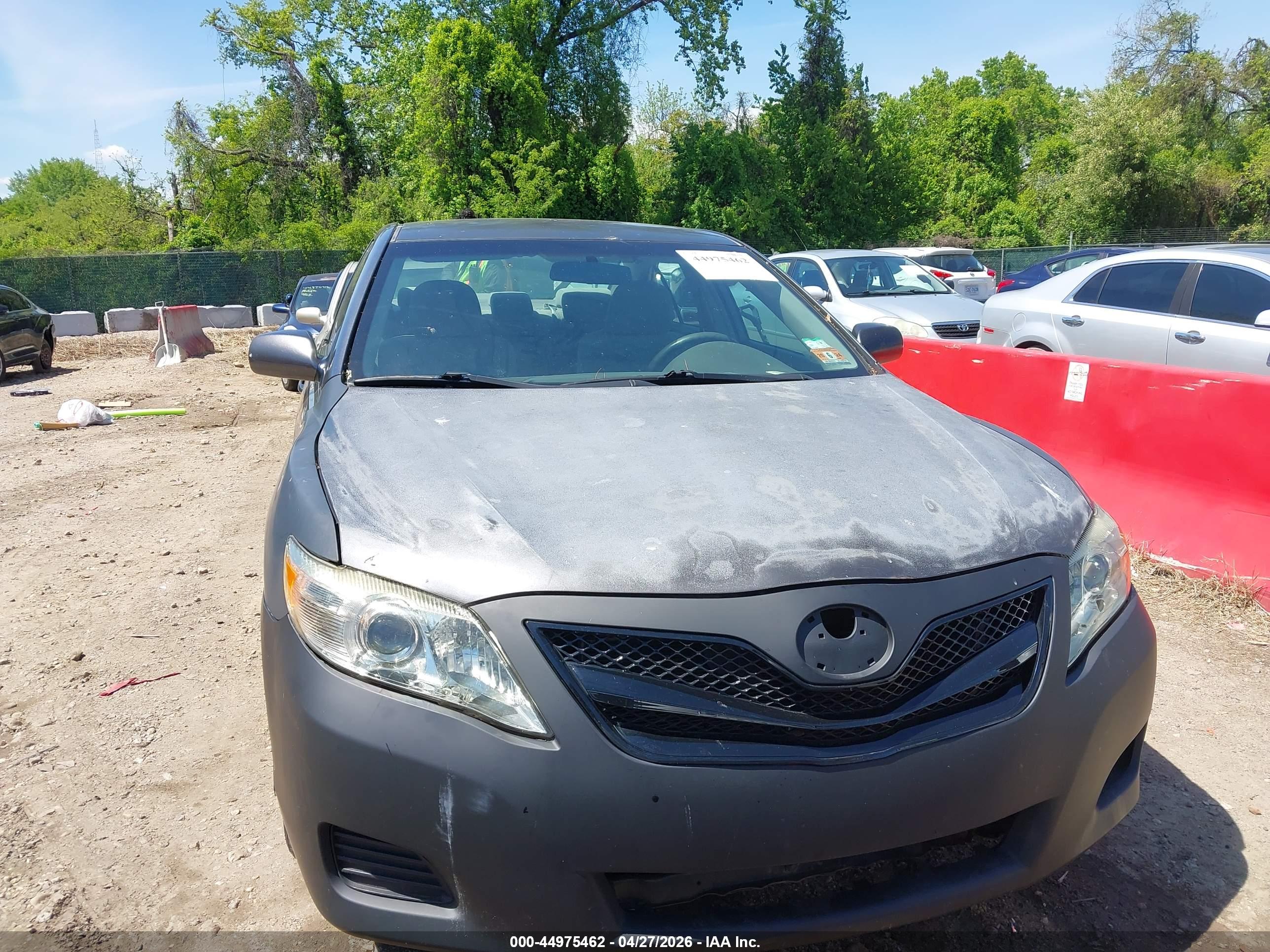 TOYOTA CAMRY image 6