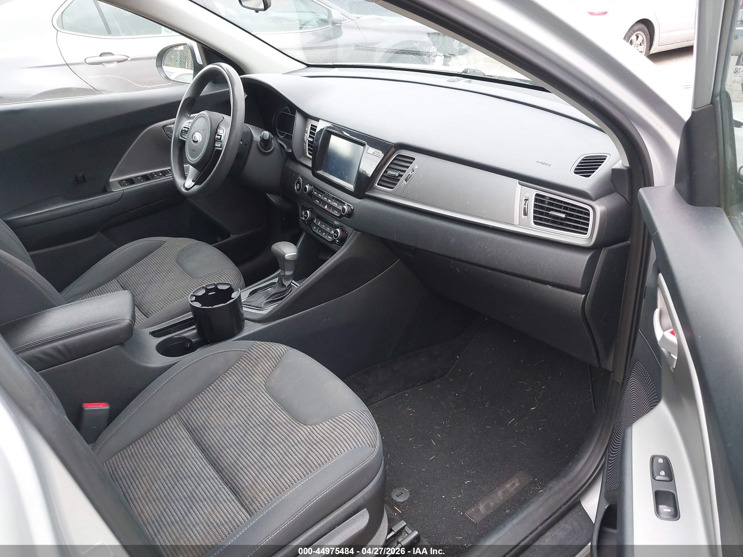 KIA NIRO image 5