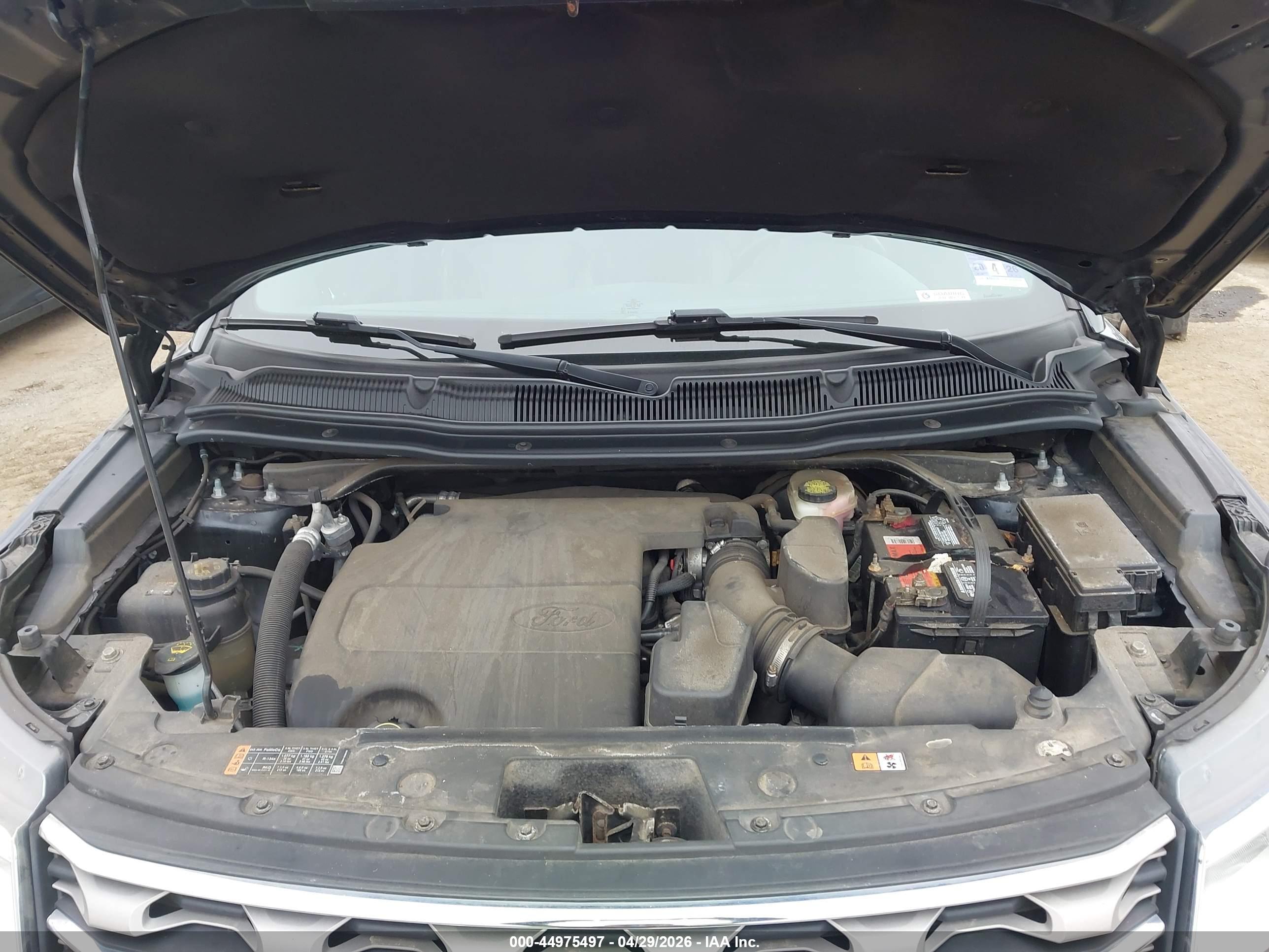 FORD EXPLORER image 10