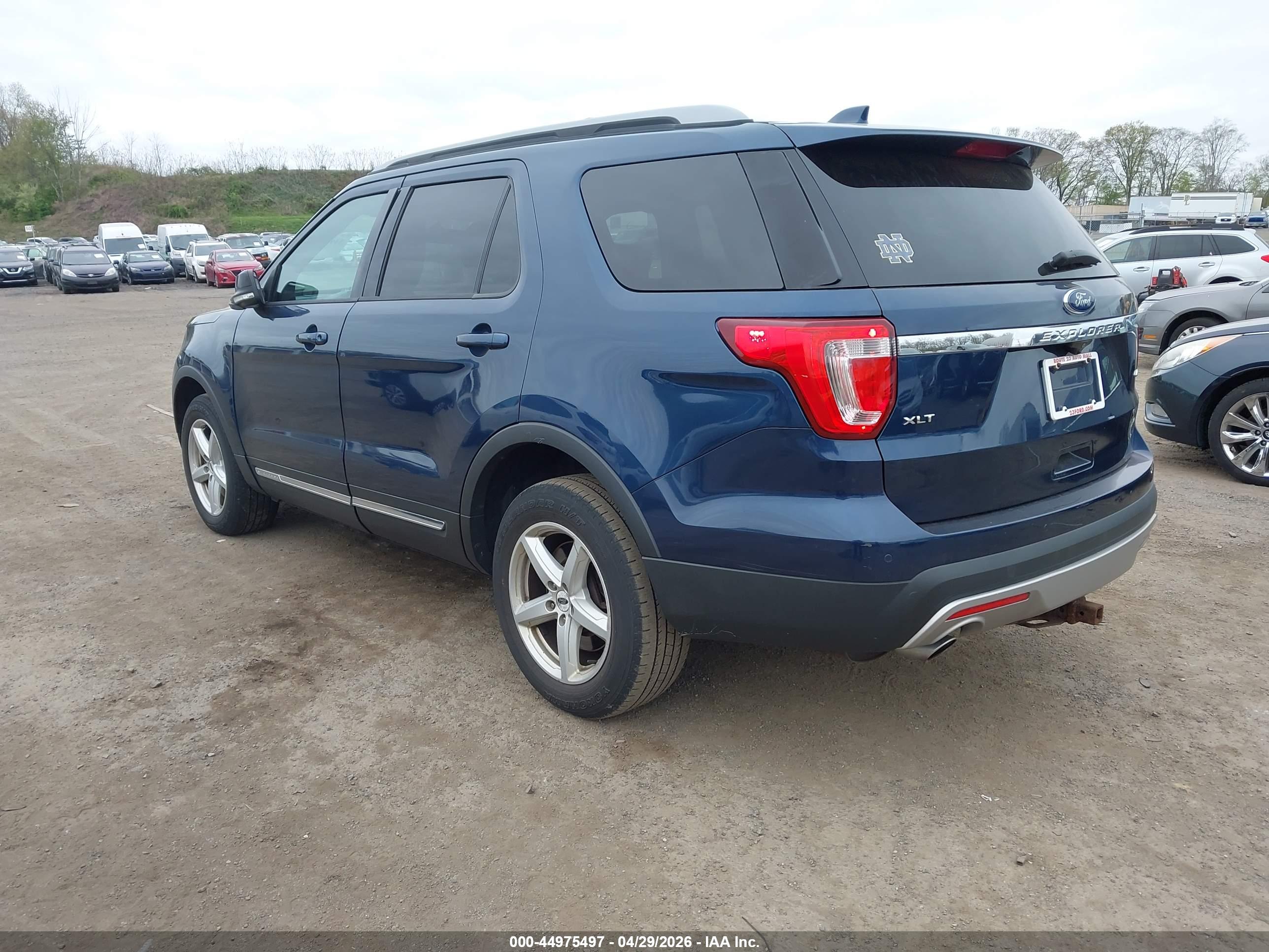 FORD EXPLORER image 3