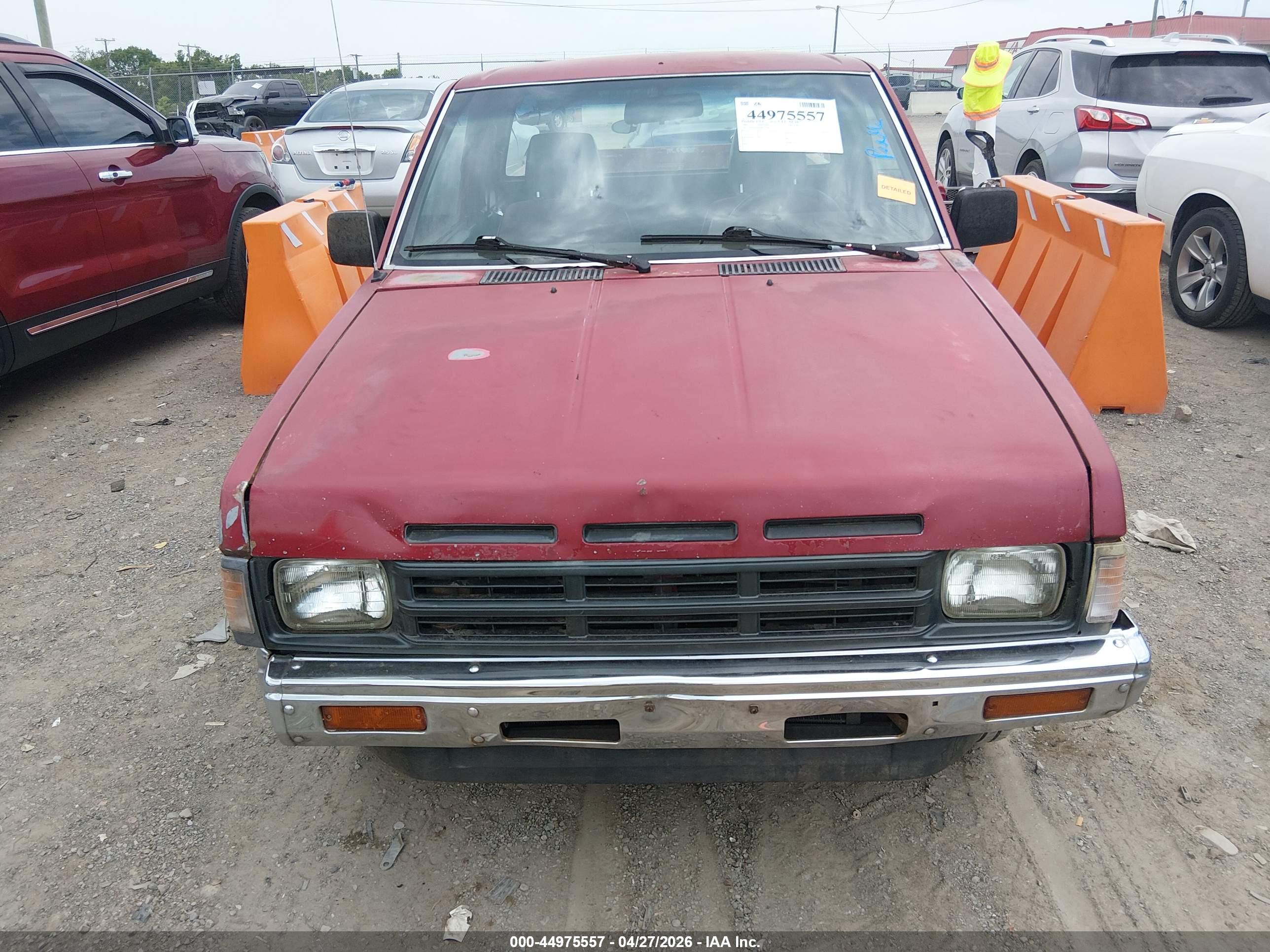 NISSAN TRUCK image 6