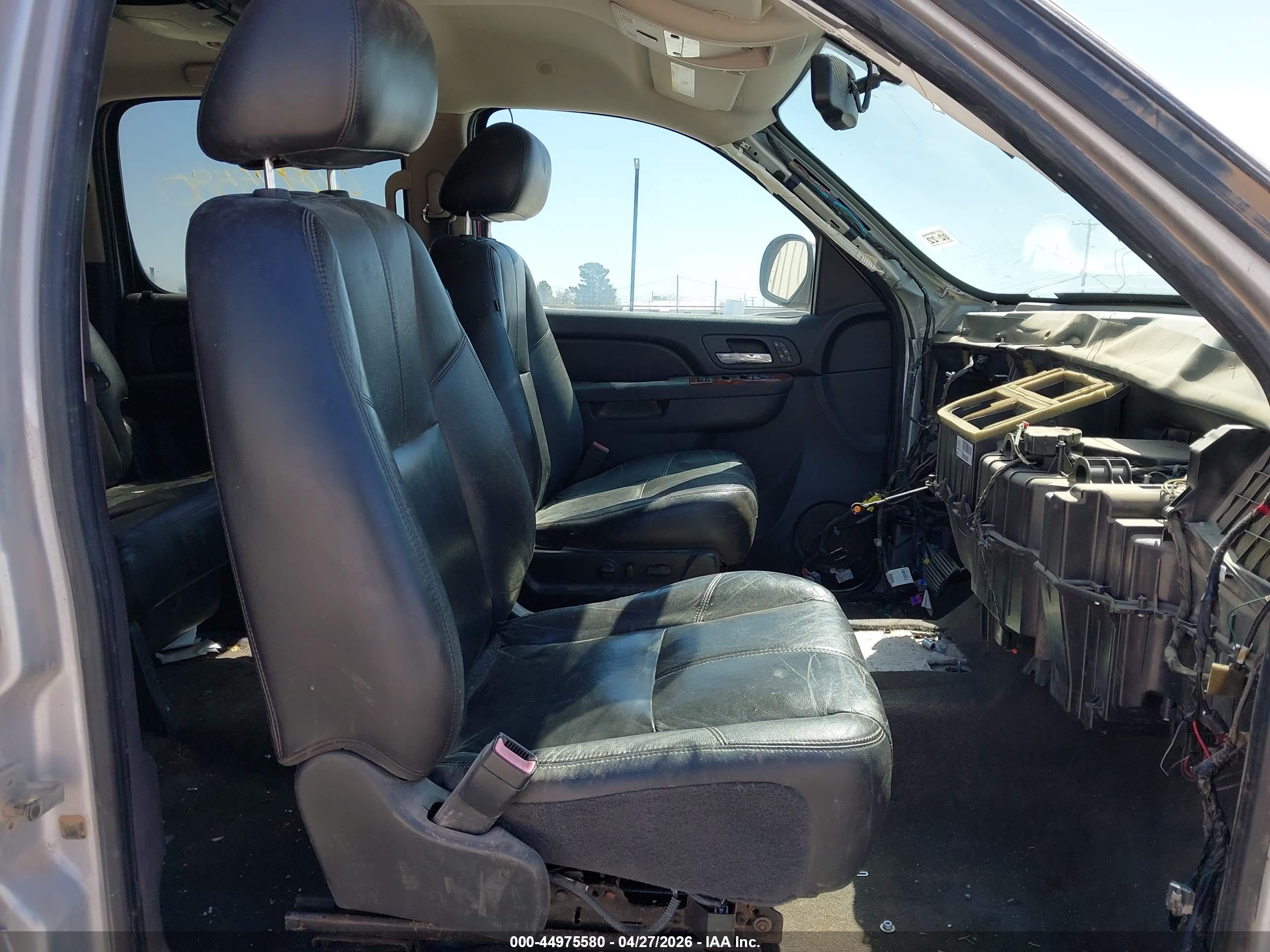GMC YUKON image 5