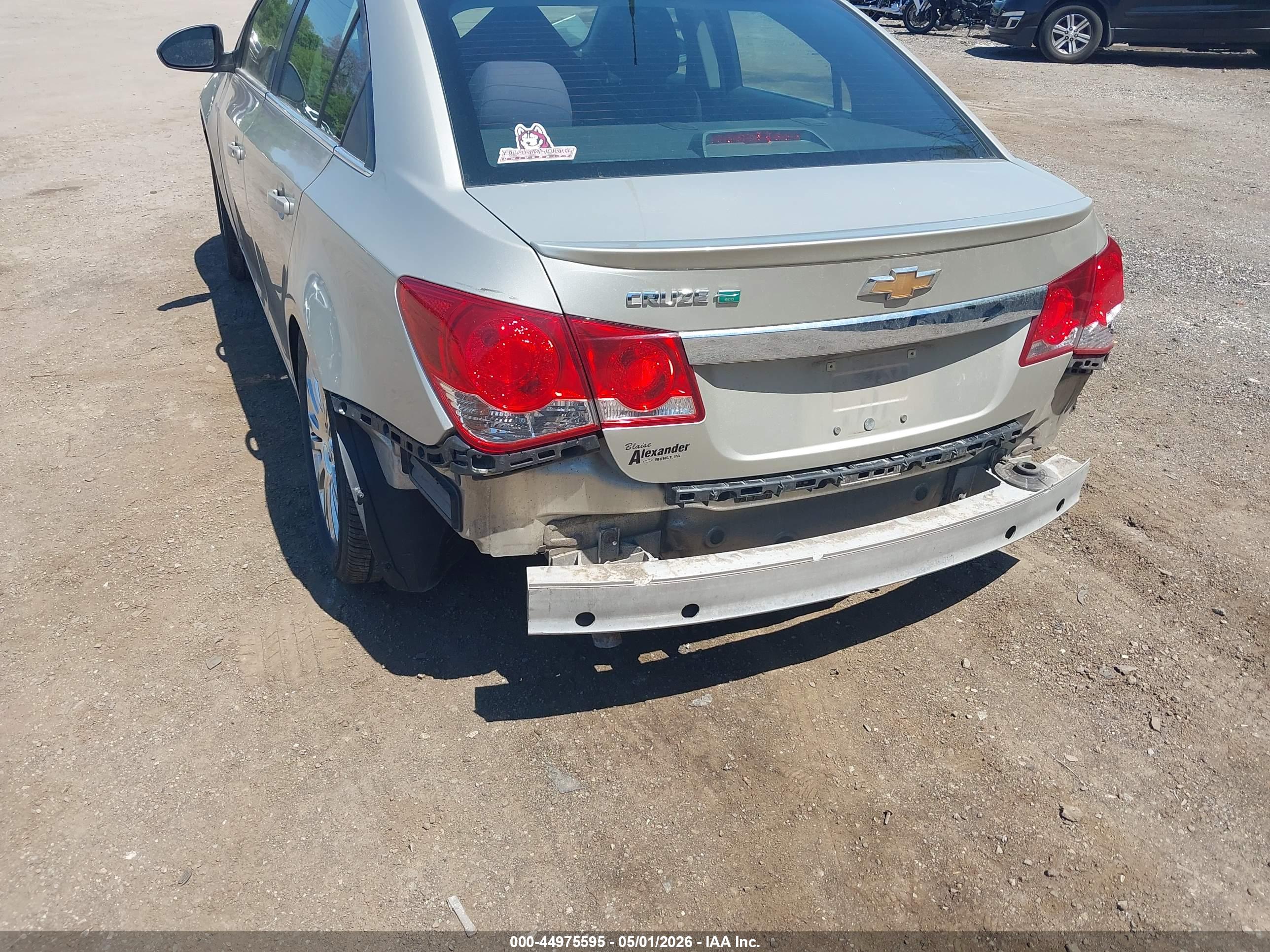 CHEVROLET CRUZE image 6