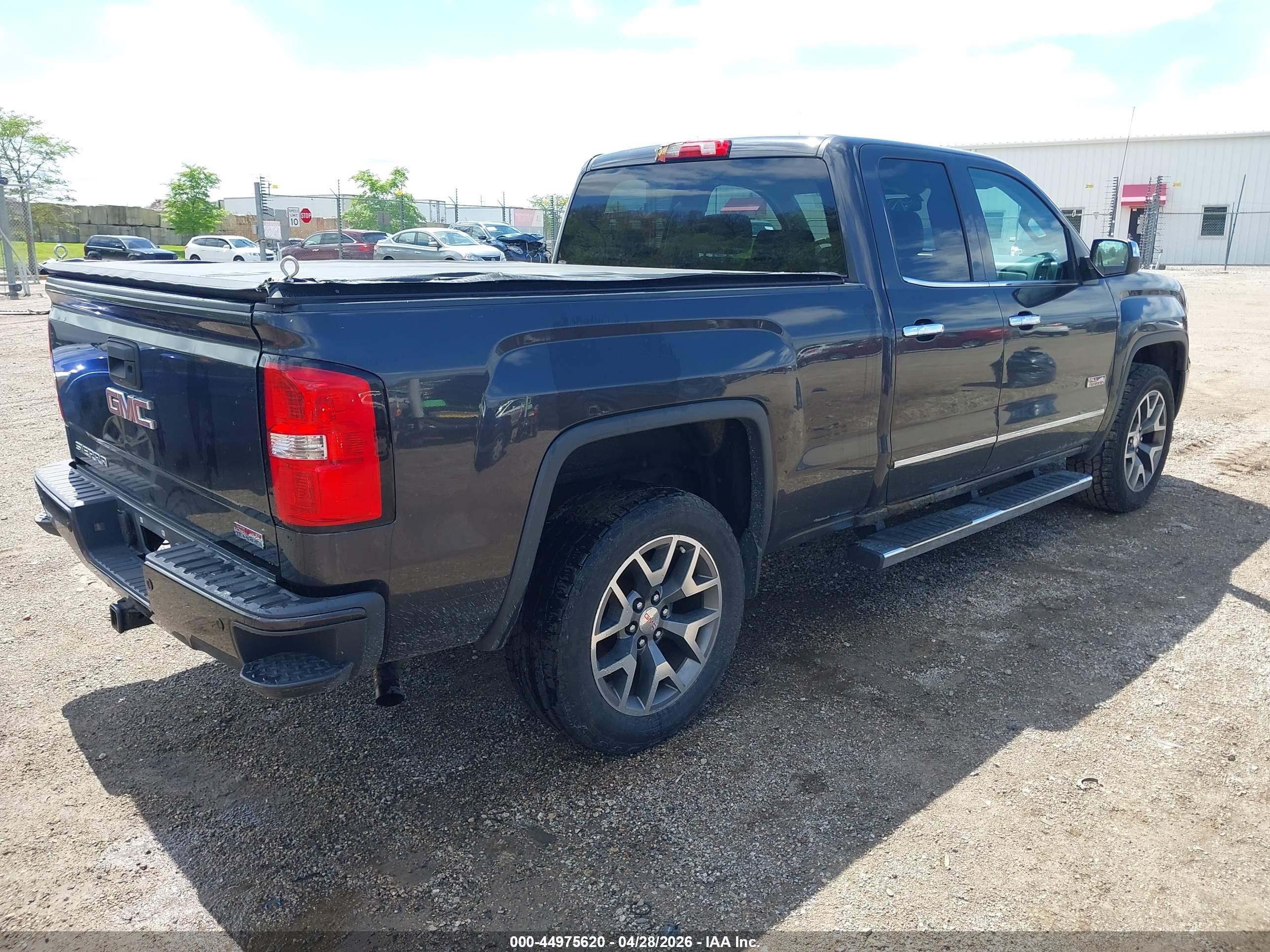 GMC SIERRA image 4