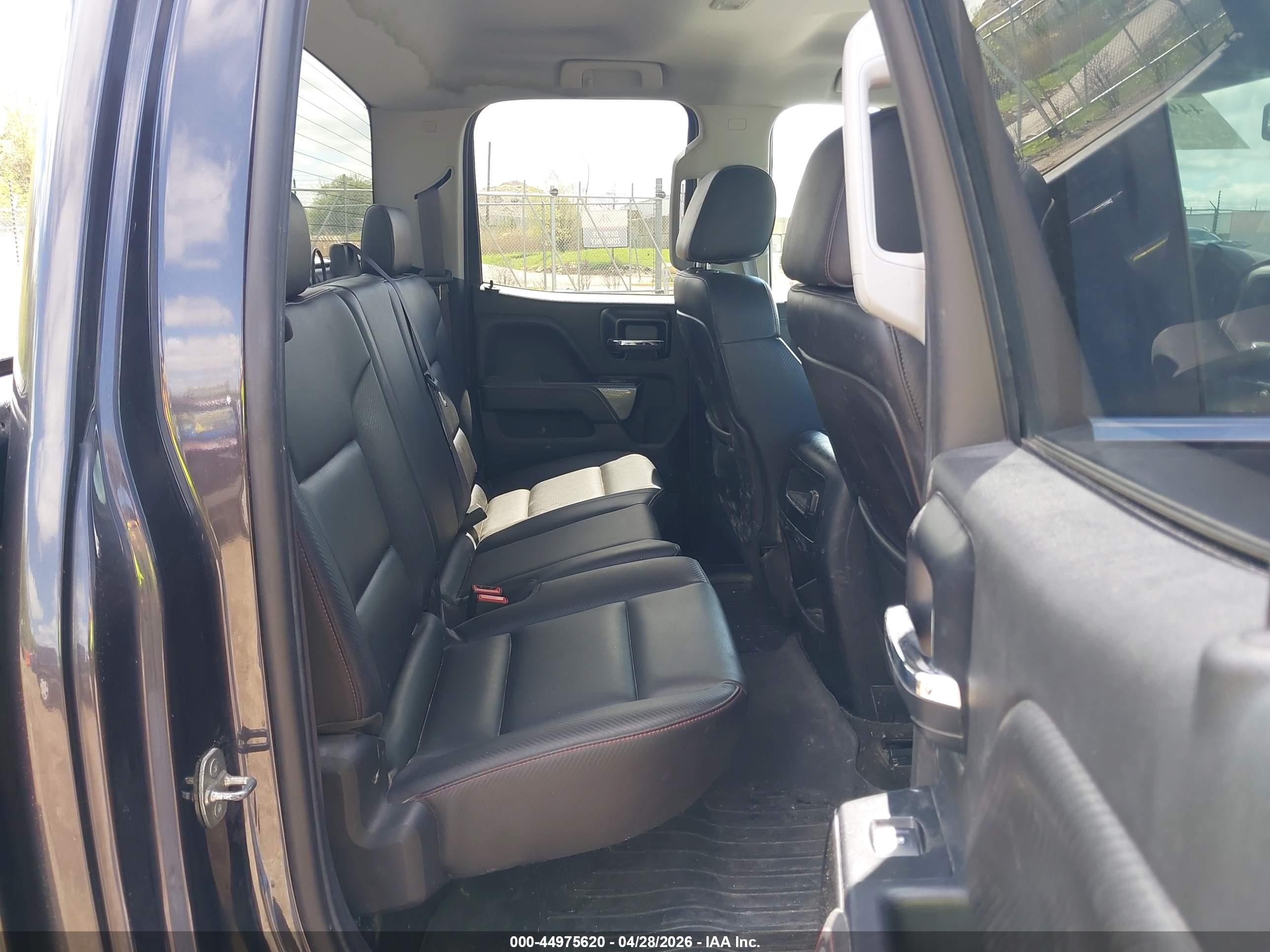 GMC SIERRA image 8