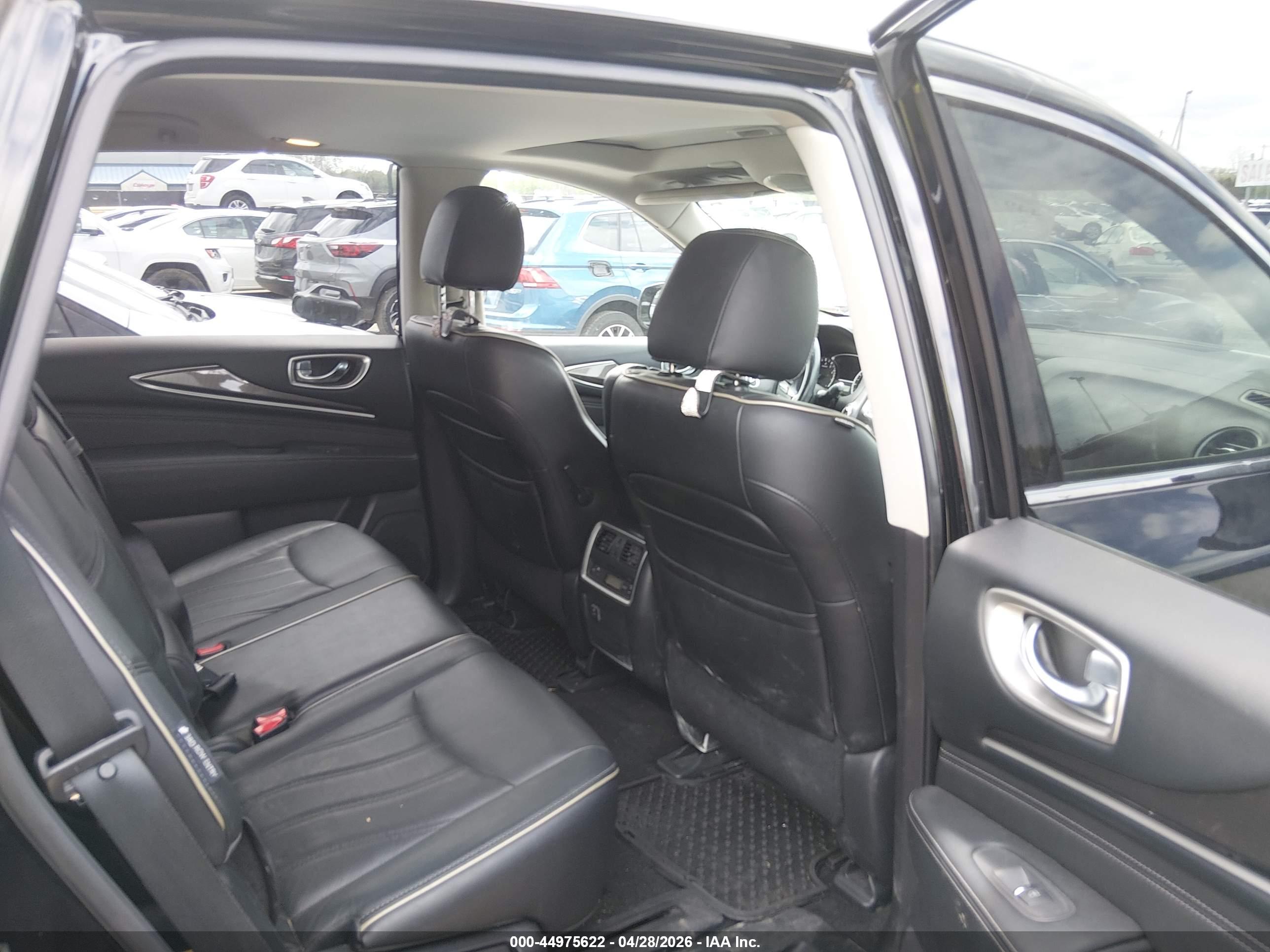 INFINITI QX60 image 8