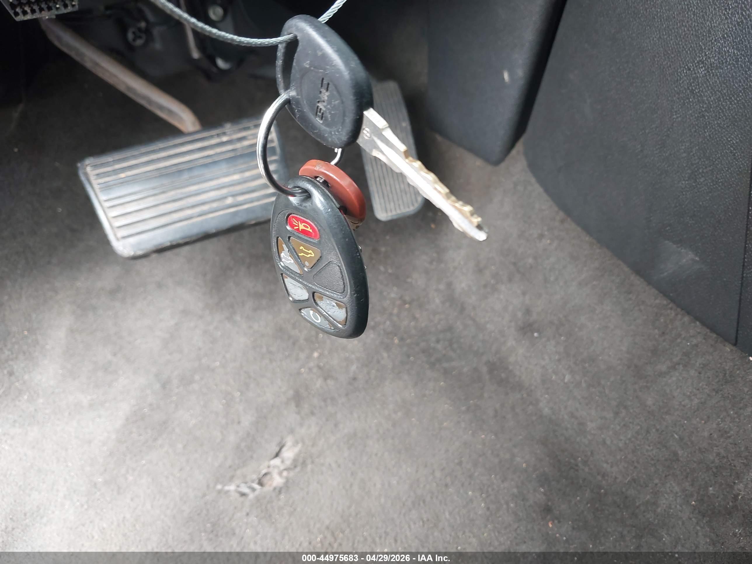 GMC YUKON image 11