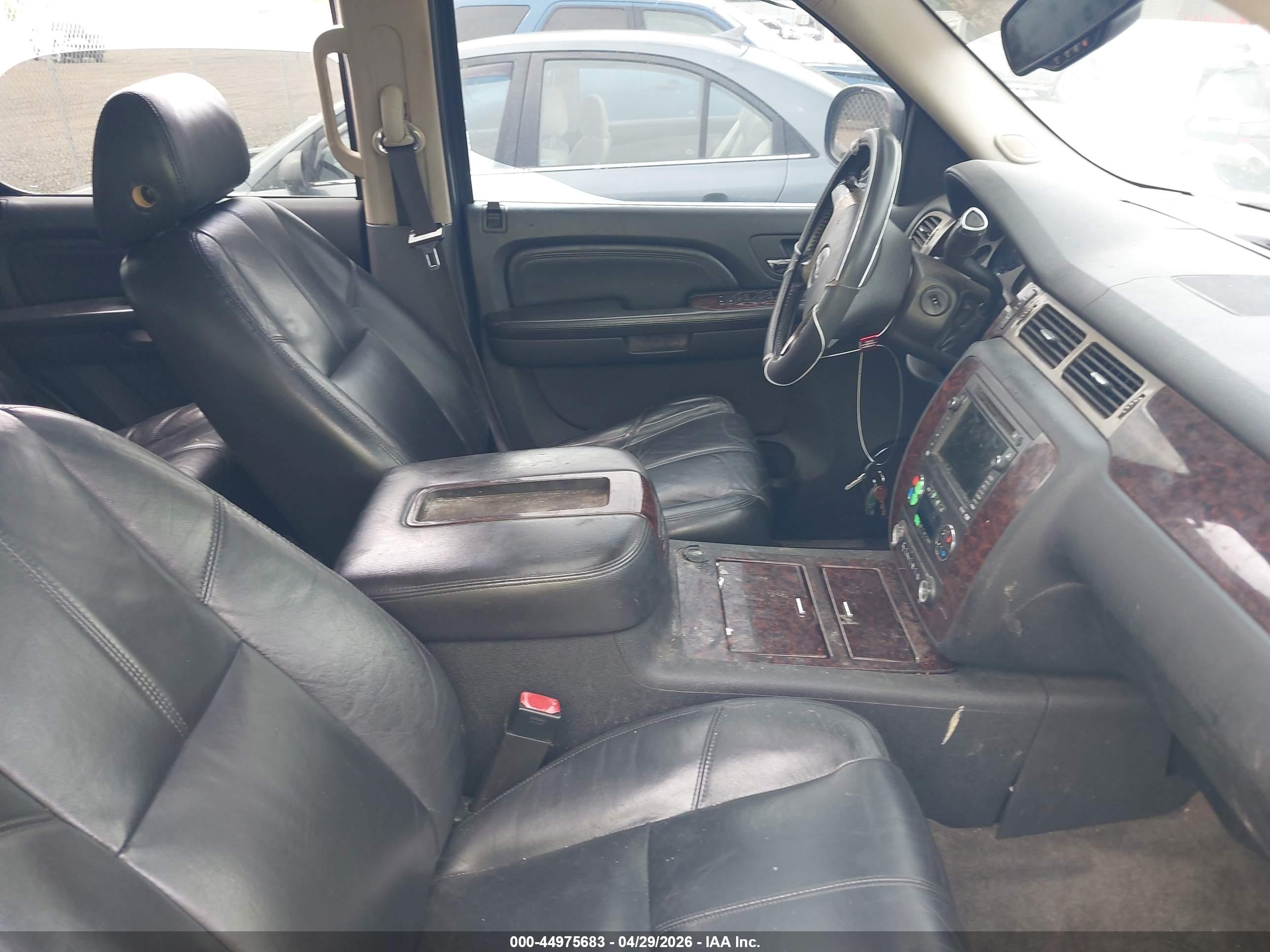 GMC YUKON image 5