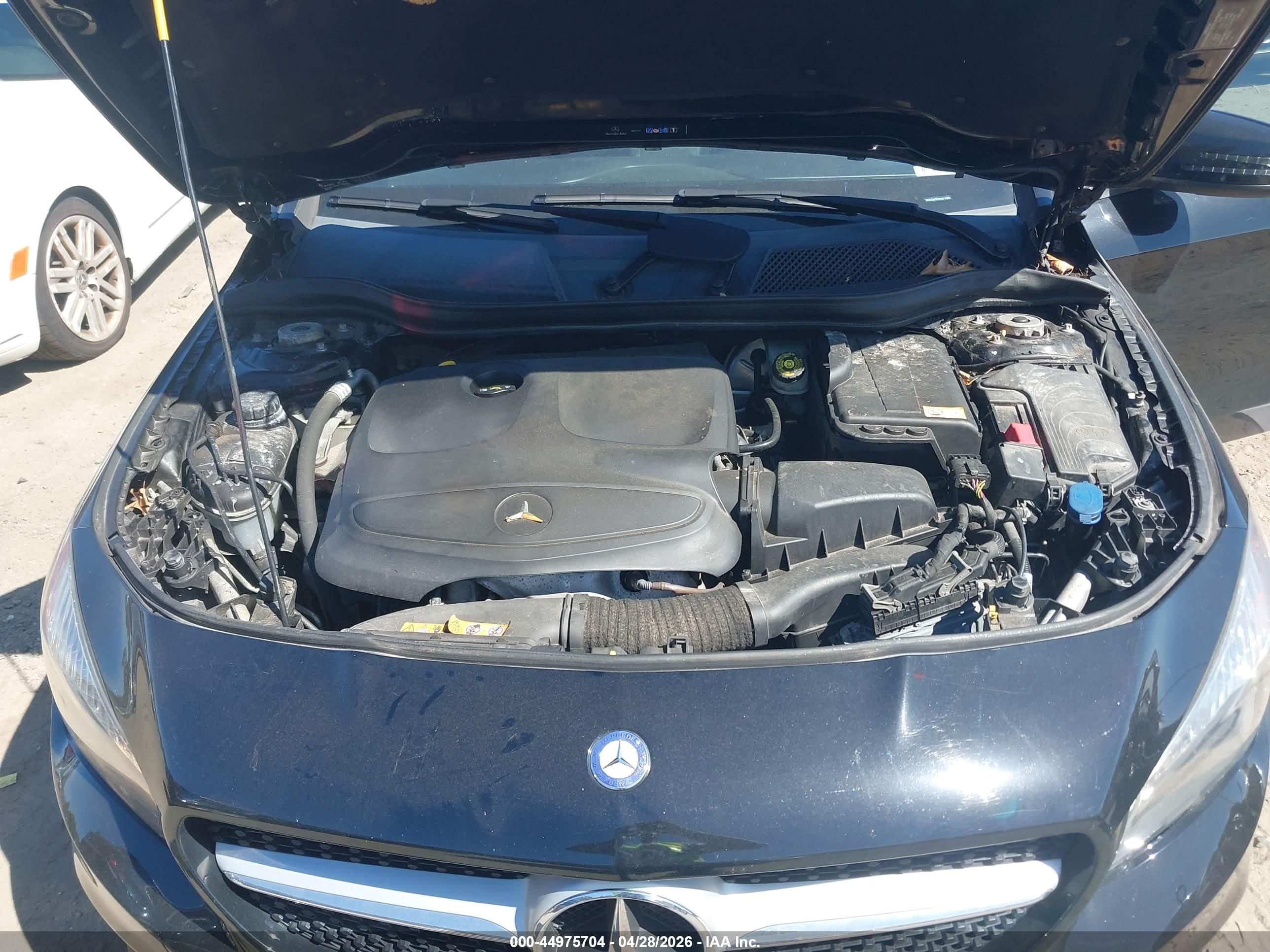 MERCEDES-BENZ CLA image 10