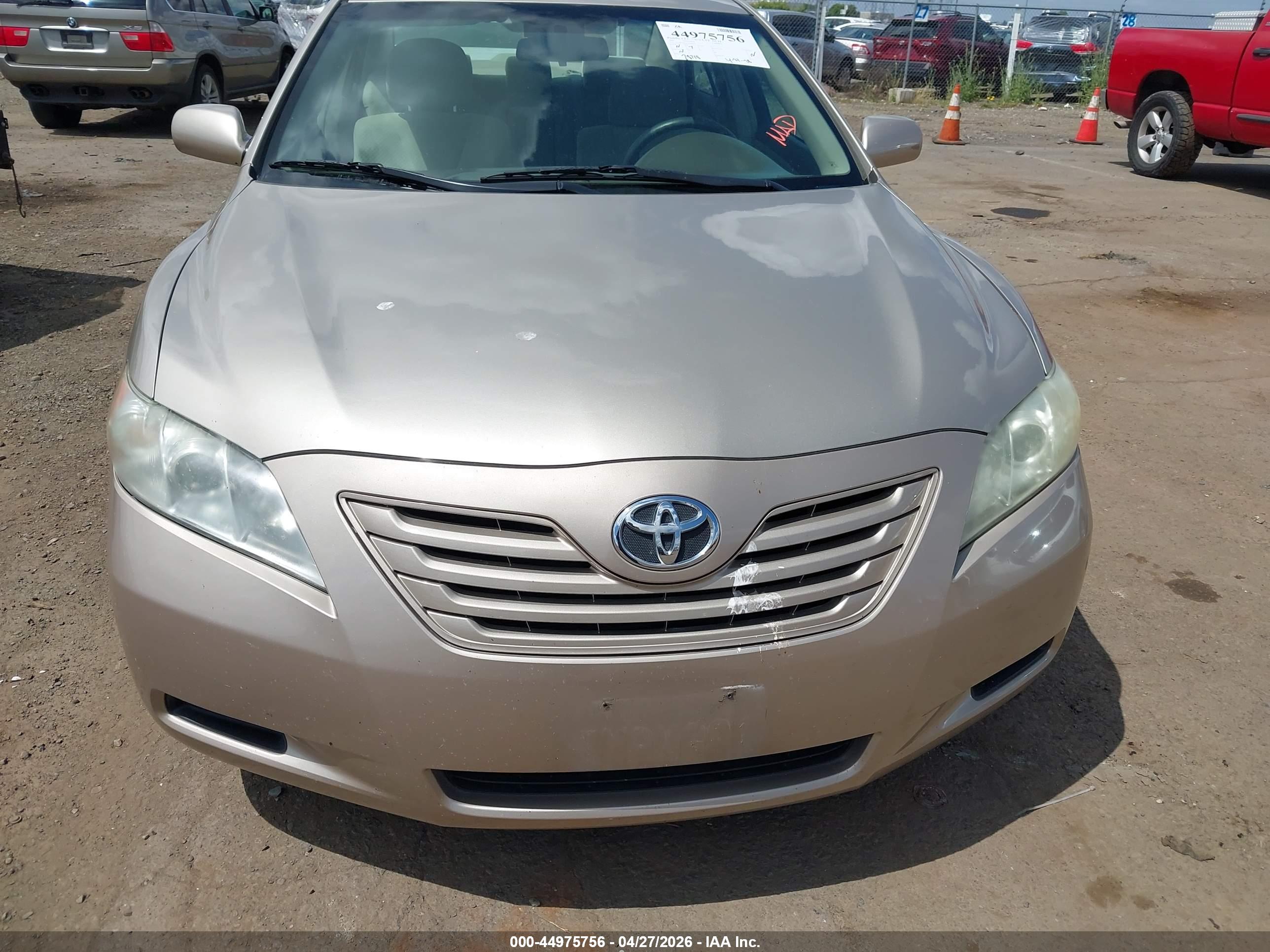 TOYOTA CAMRY image 6
