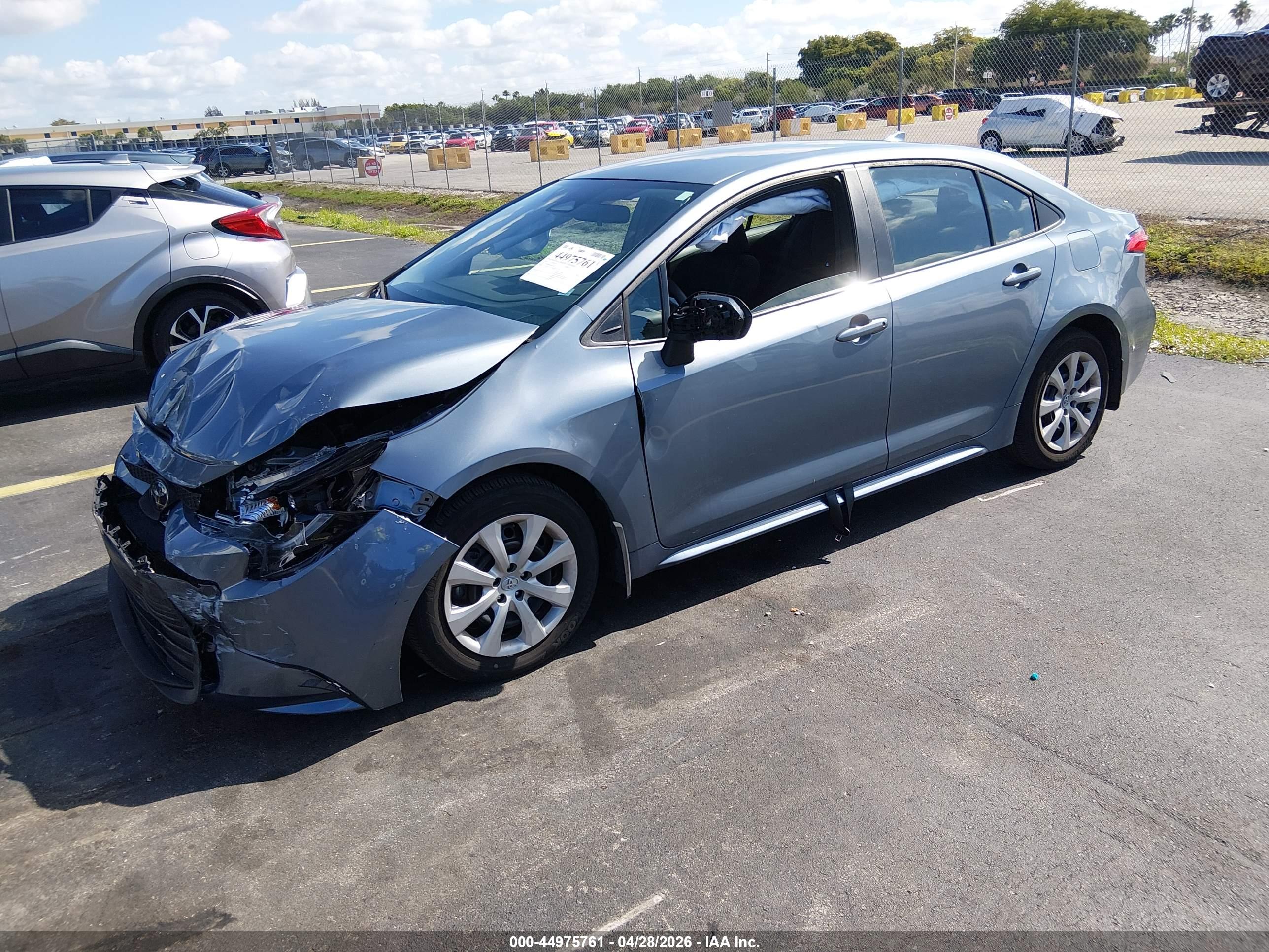 TOYOTA COROLLA image 2
