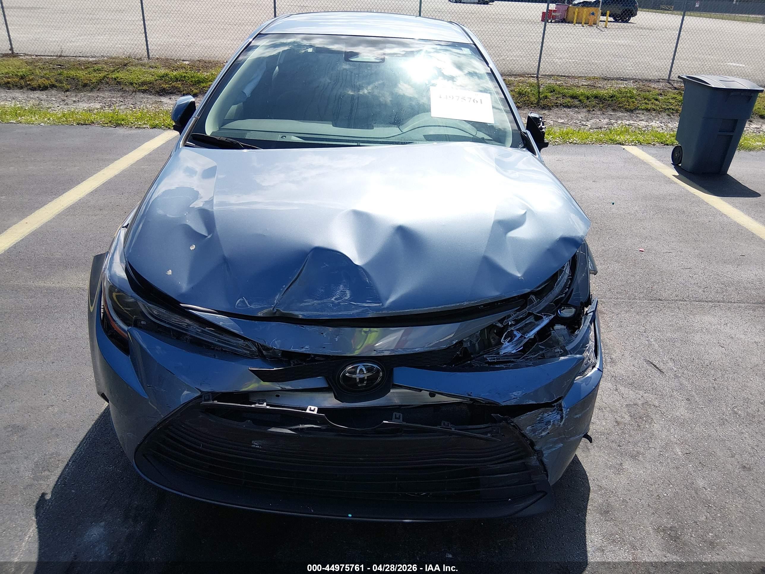 TOYOTA COROLLA image 6
