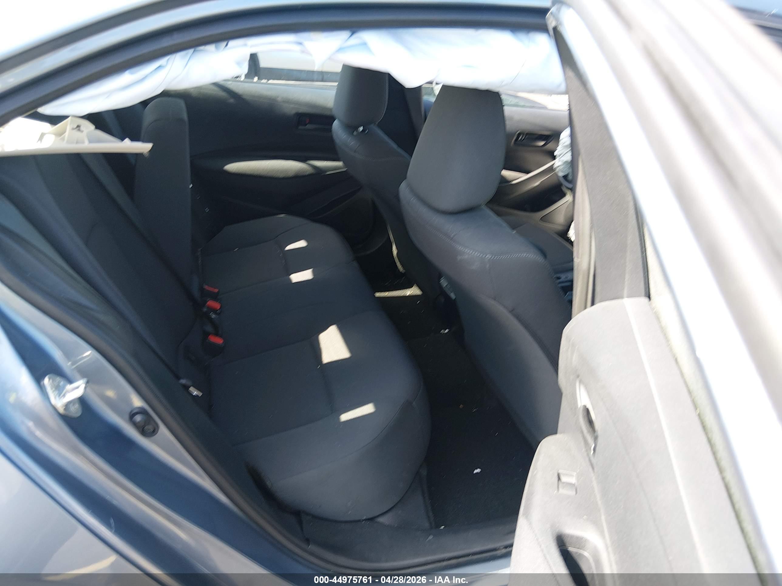 TOYOTA COROLLA image 8