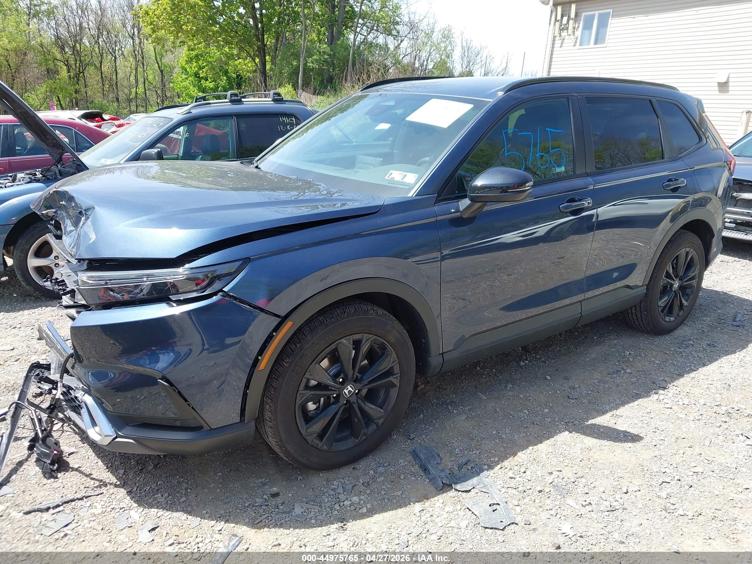 HONDA CR-V image 2