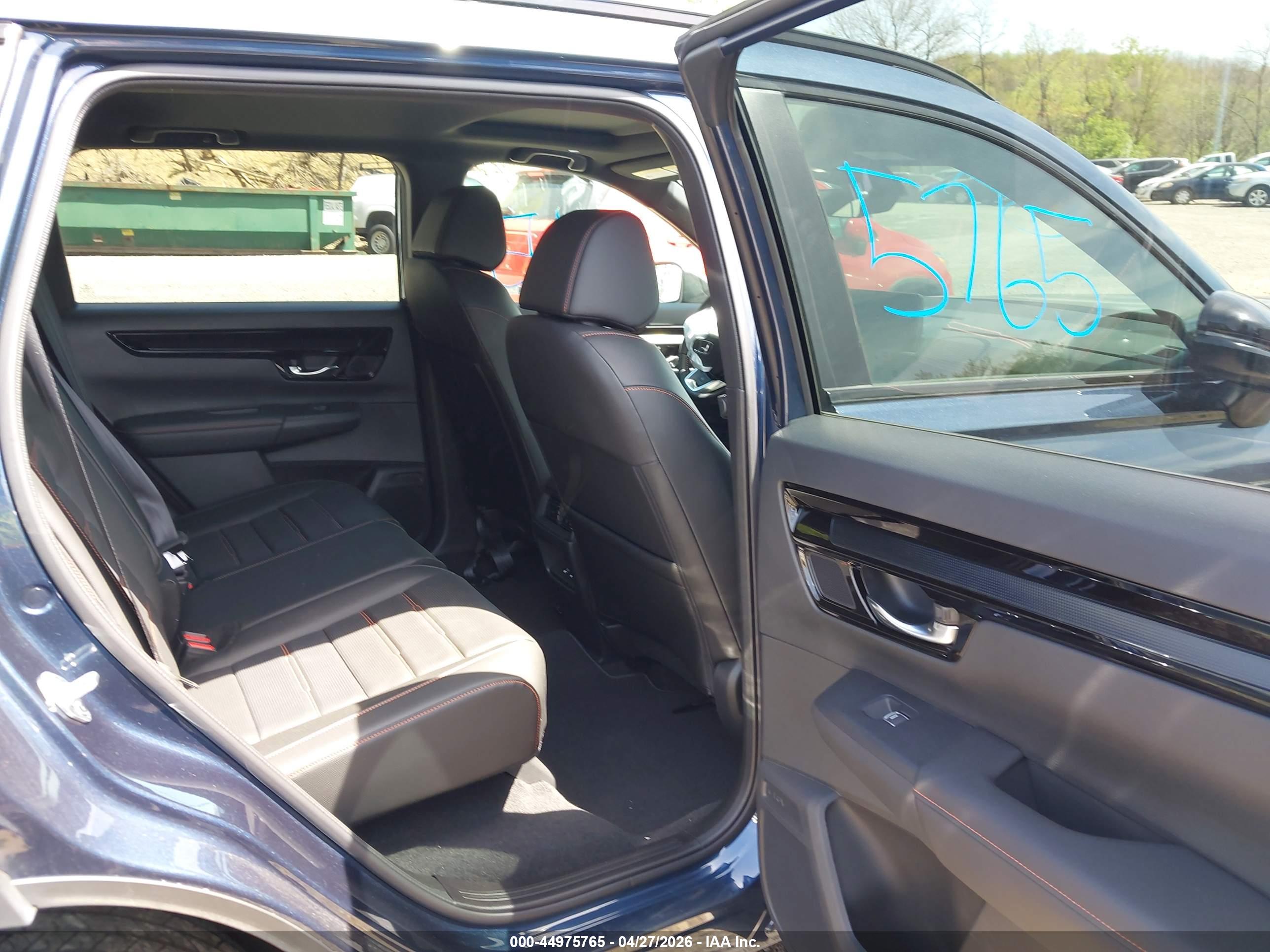HONDA CR-V image 8