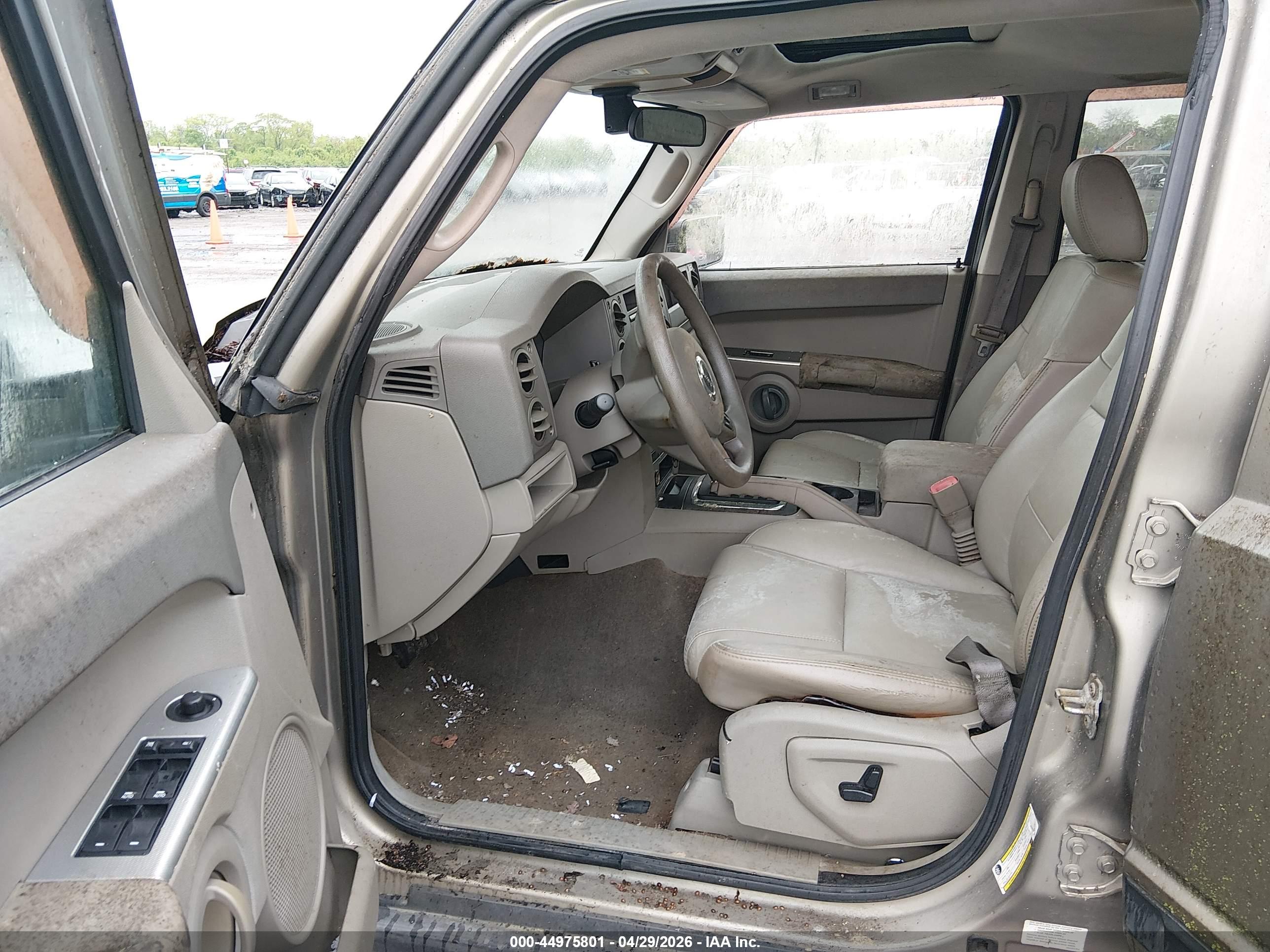 JEEP COMMANDER image 5