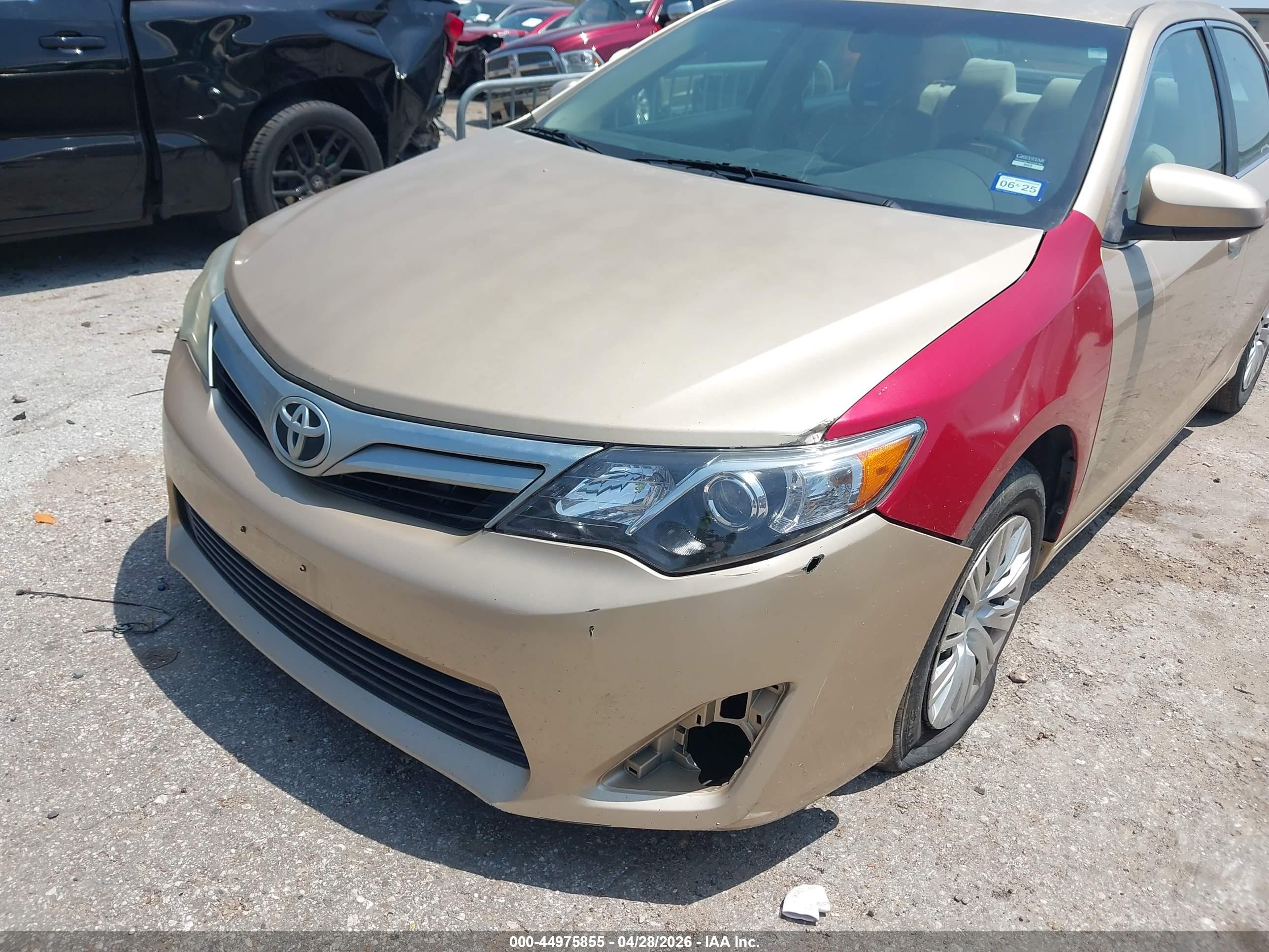 TOYOTA CAMRY image 6