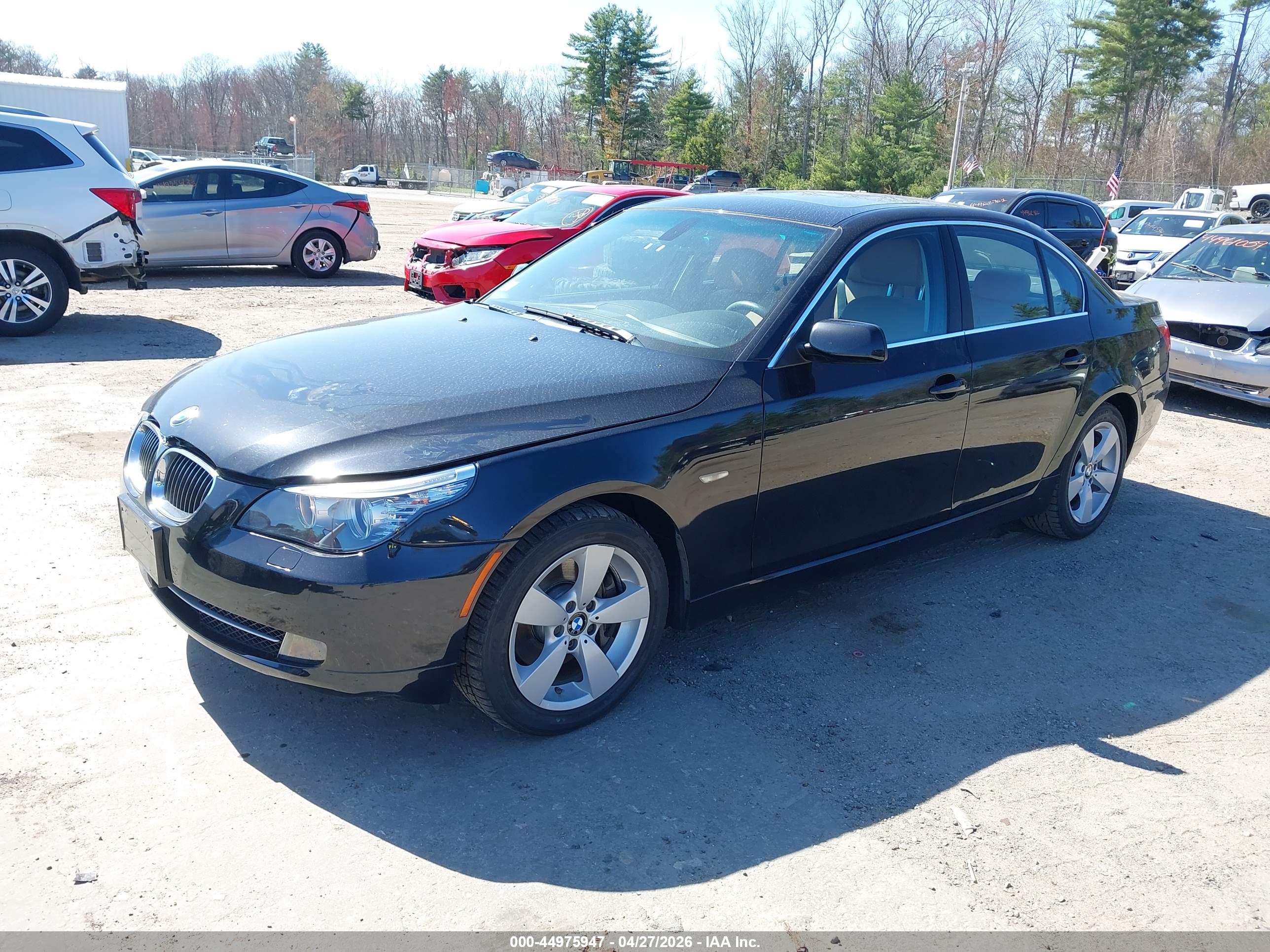 BMW 528XI image 2