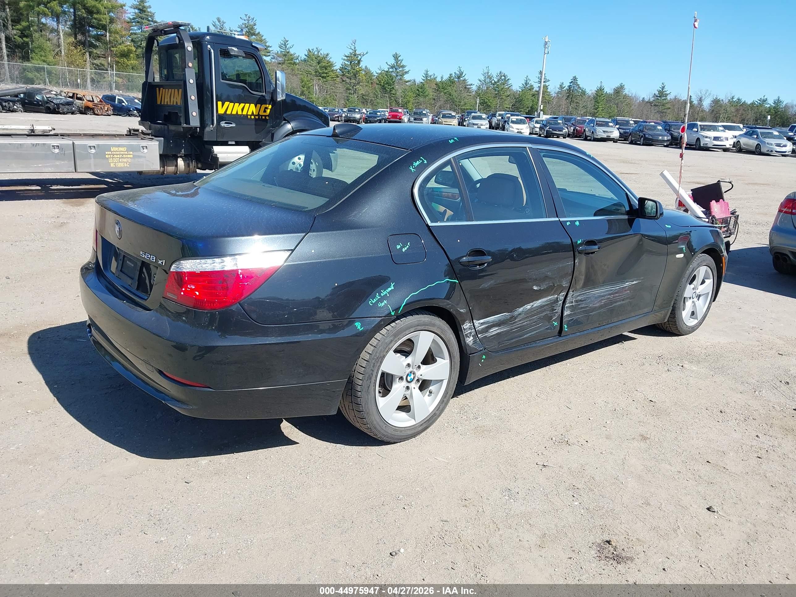 BMW 528XI image 4