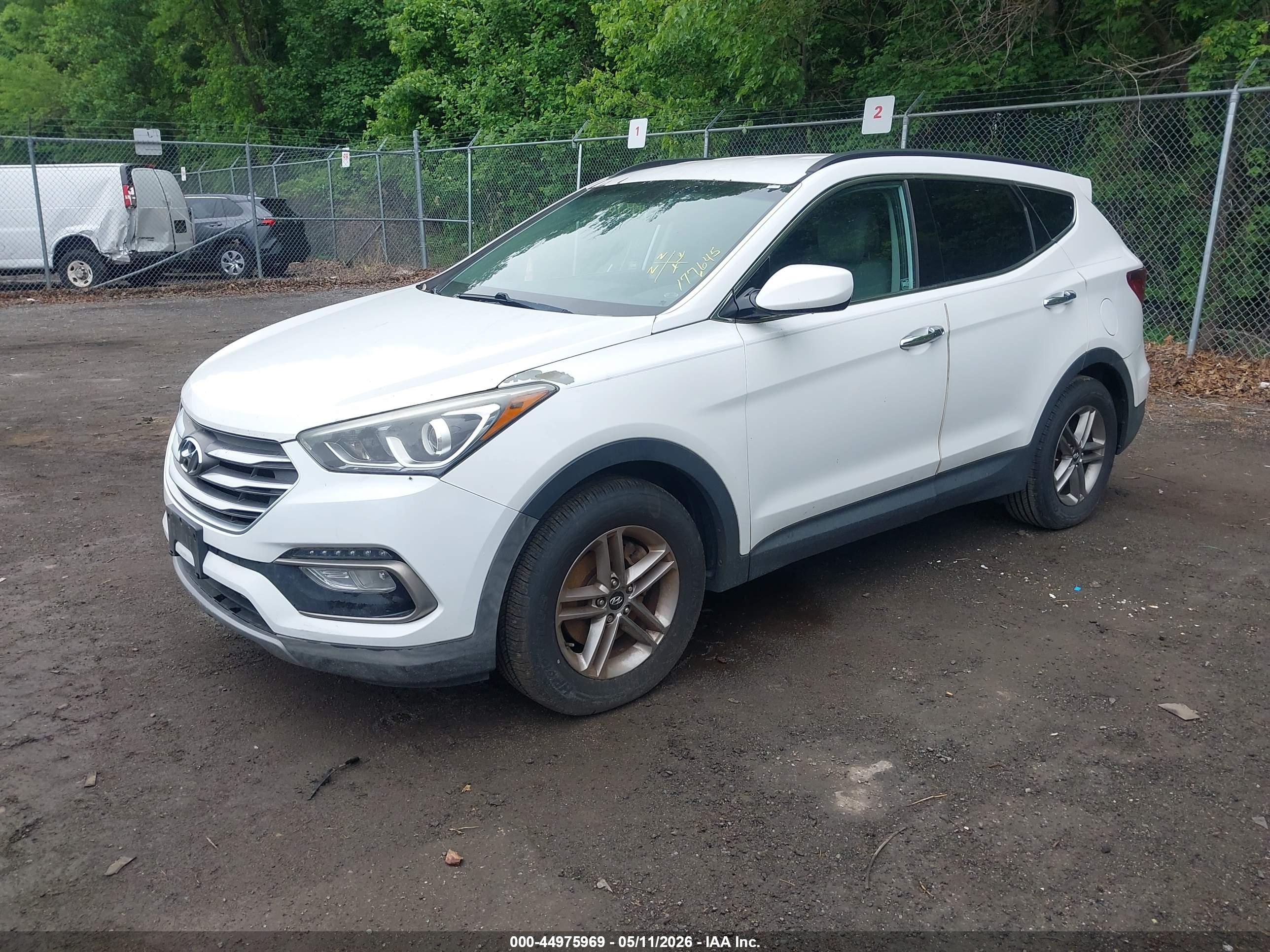 HYUNDAI SANTA image 2