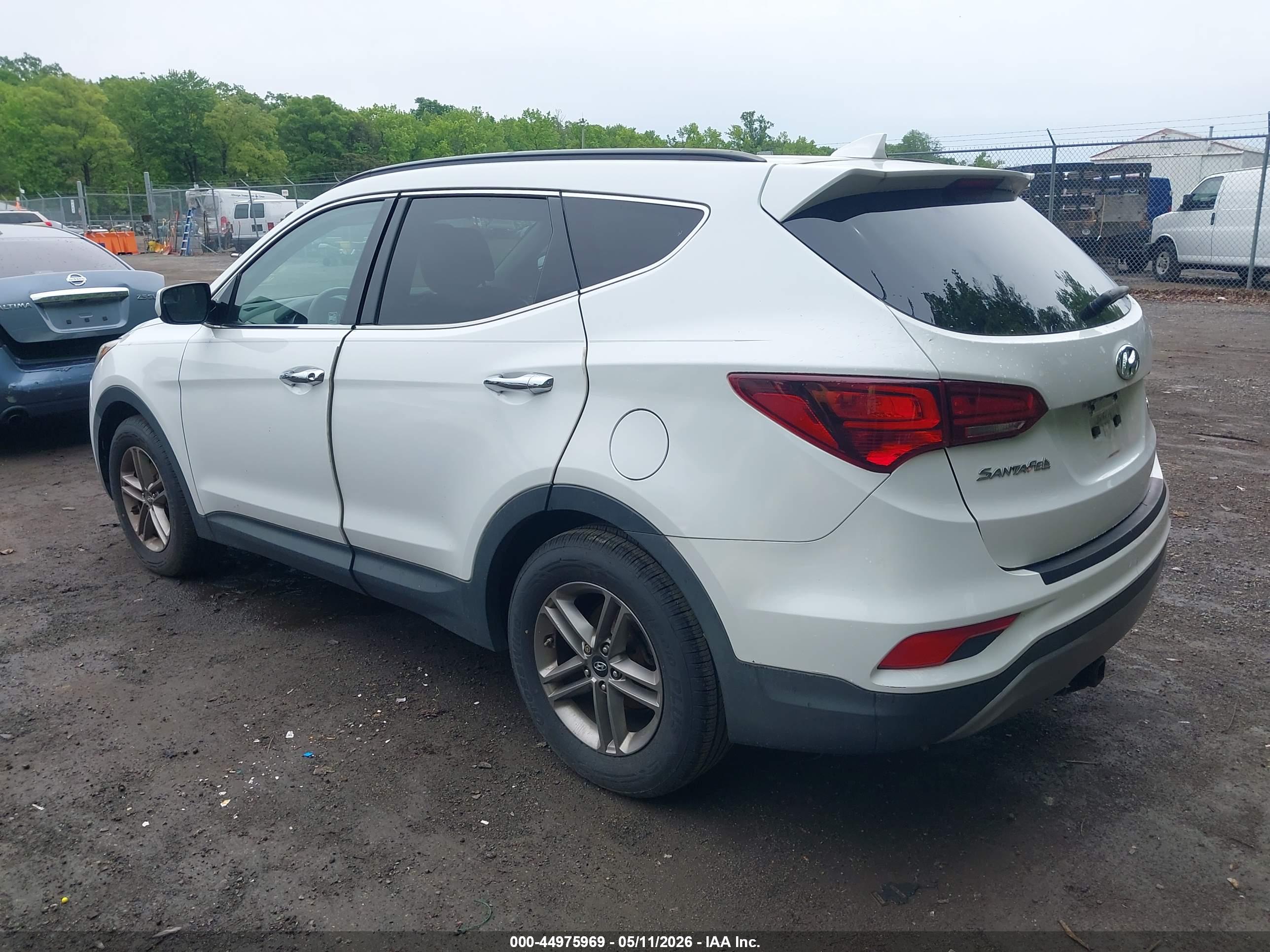 HYUNDAI SANTA image 3