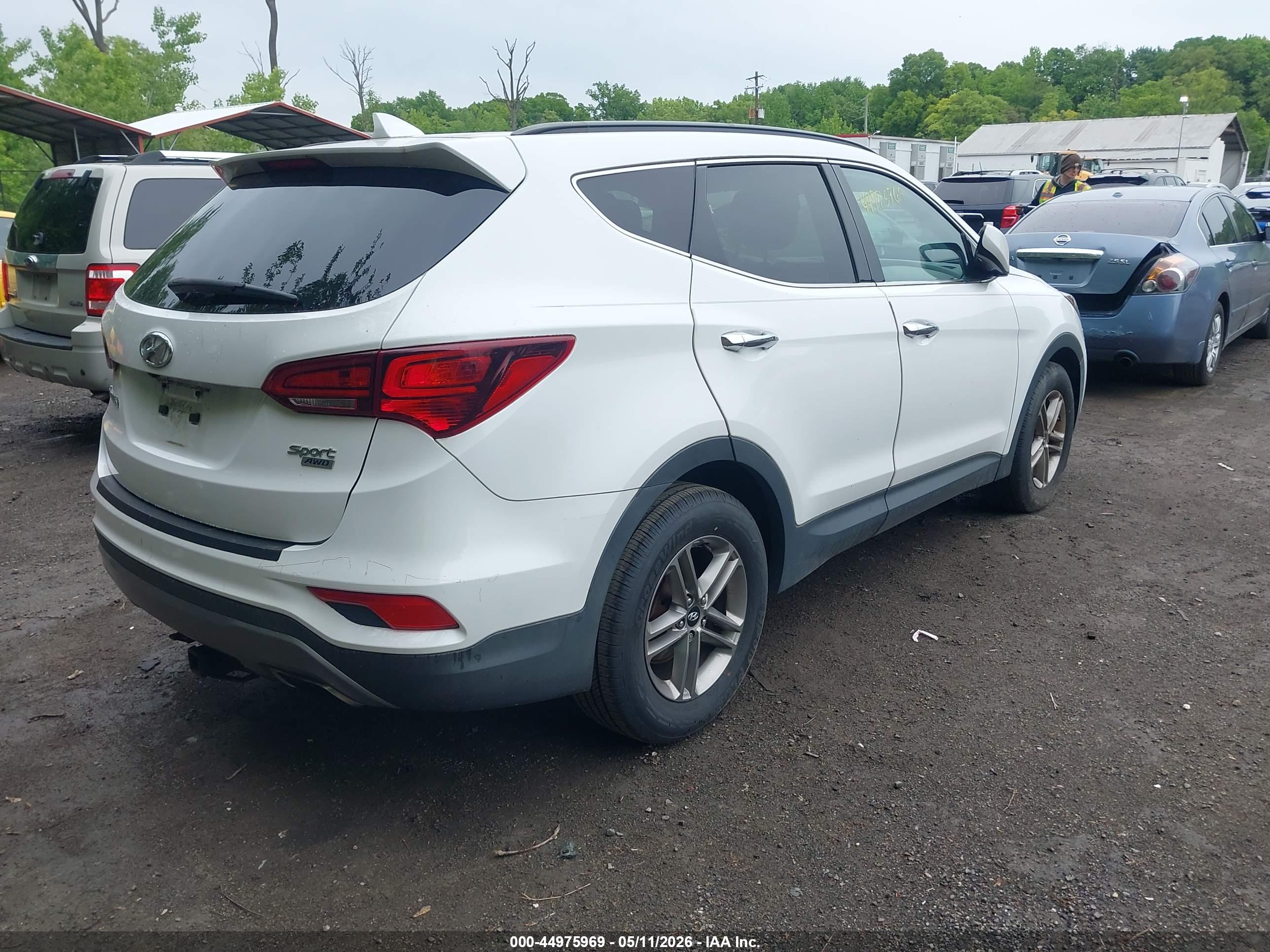 HYUNDAI SANTA image 4
