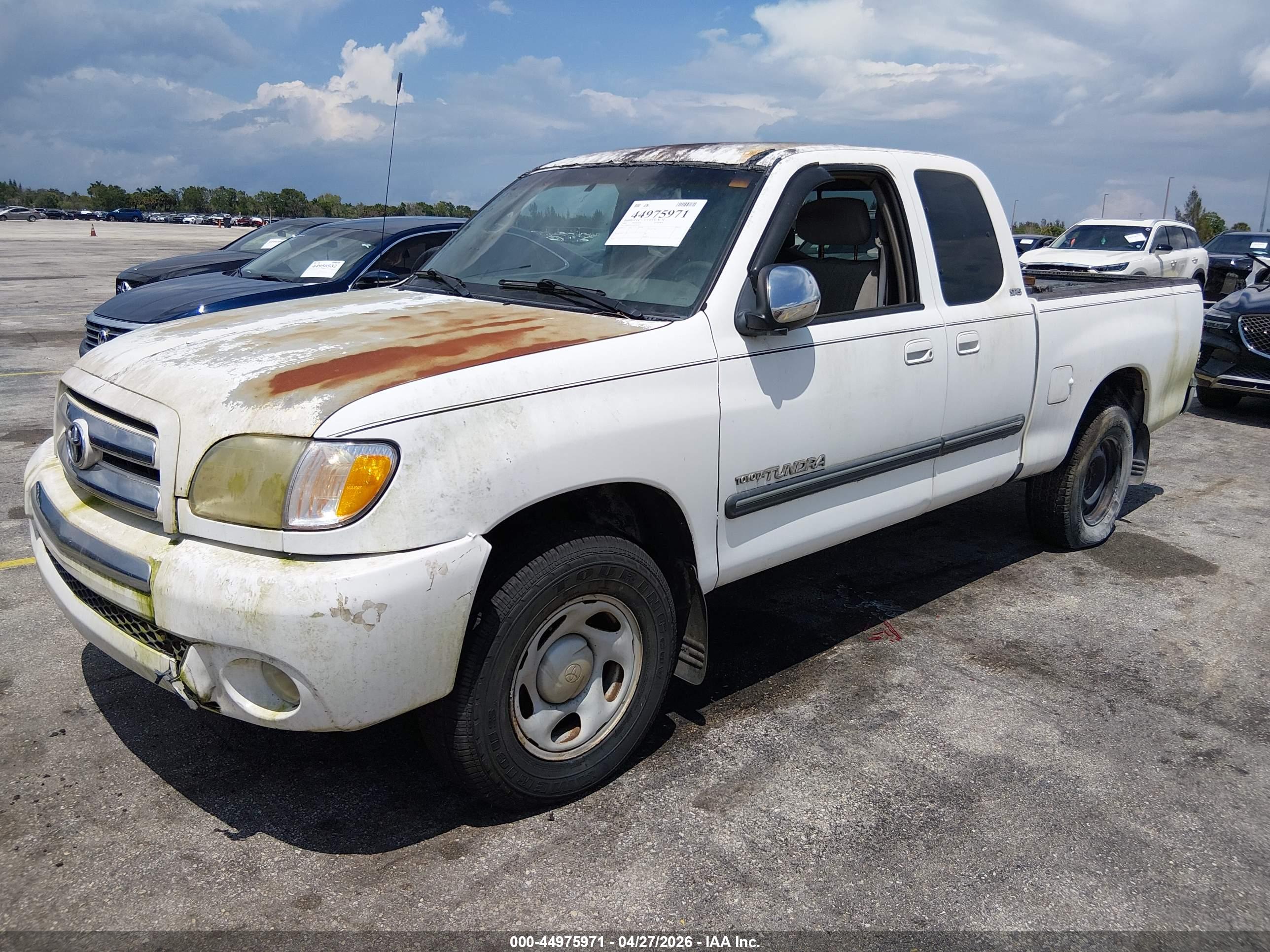 TOYOTA TUNDRA image 2