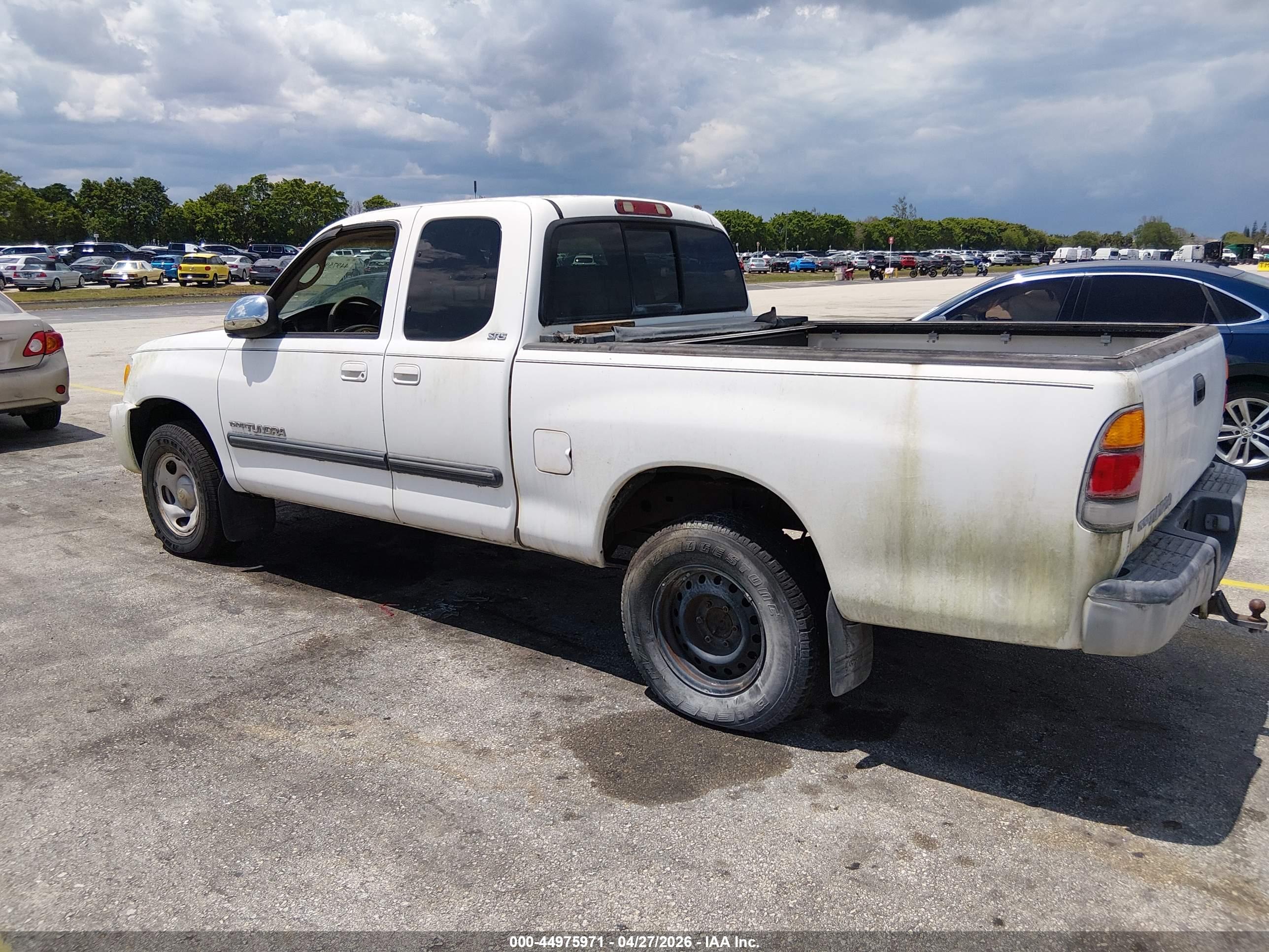 TOYOTA TUNDRA image 3