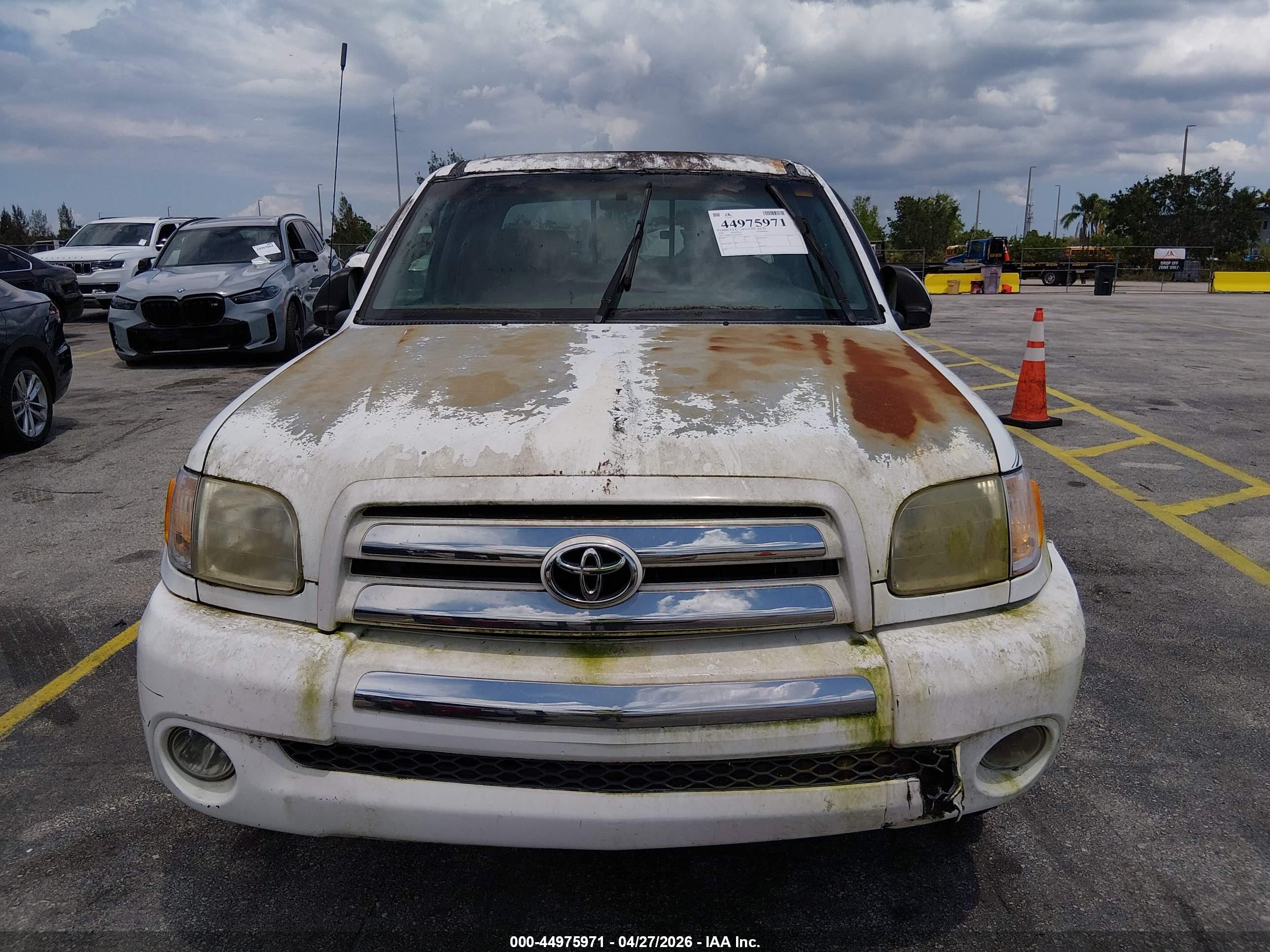 TOYOTA TUNDRA image 6