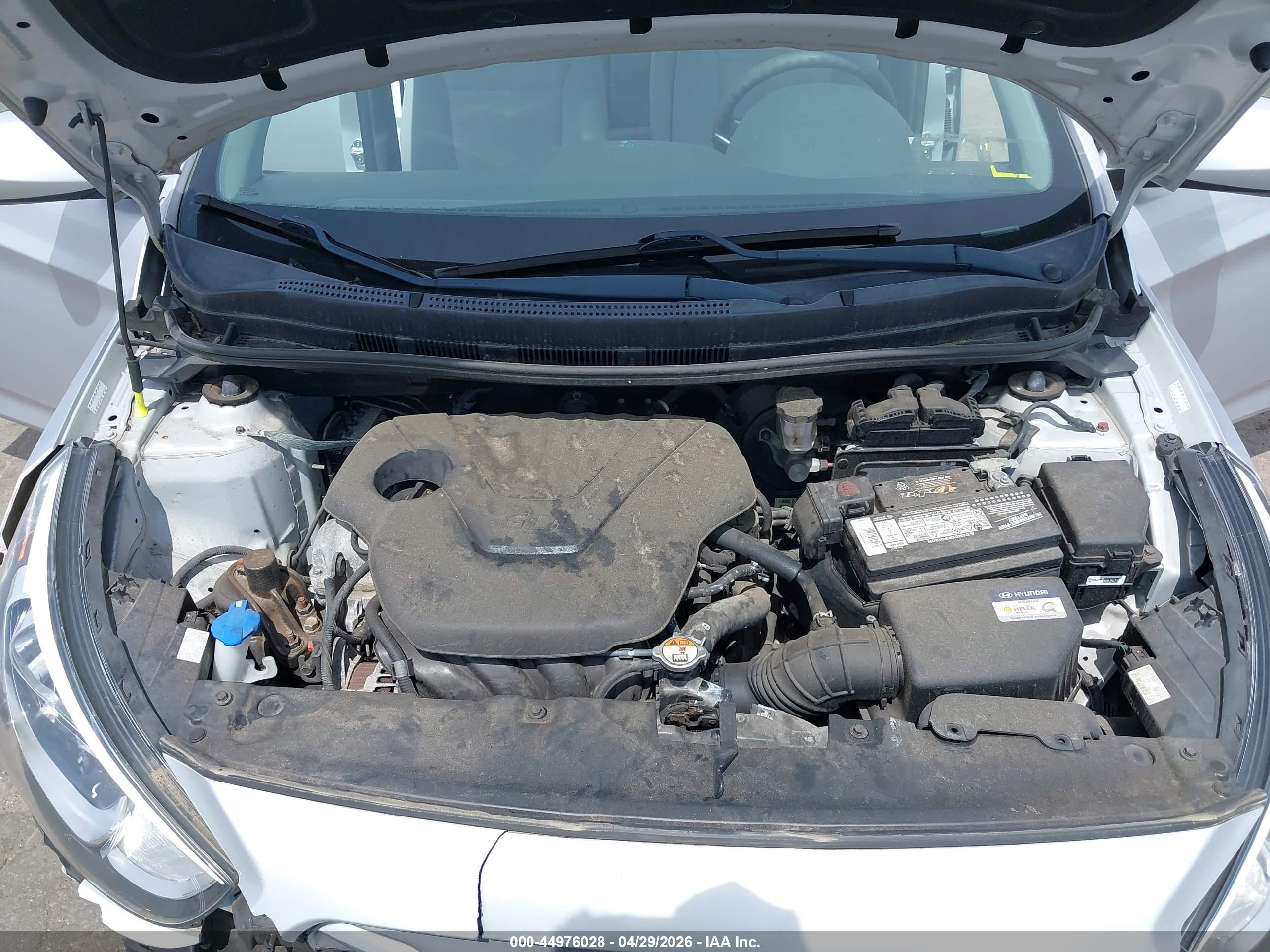 HYUNDAI ACCENT image 10