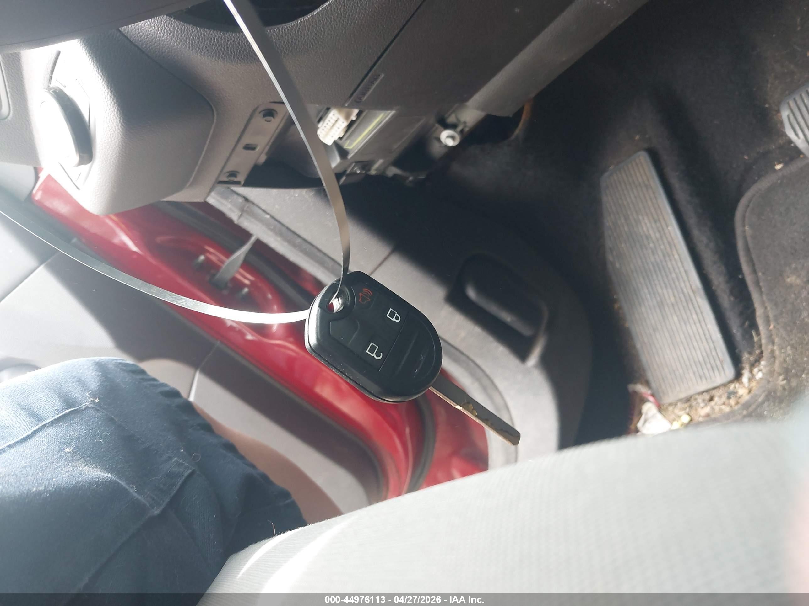 FORD ESCAPE image 11