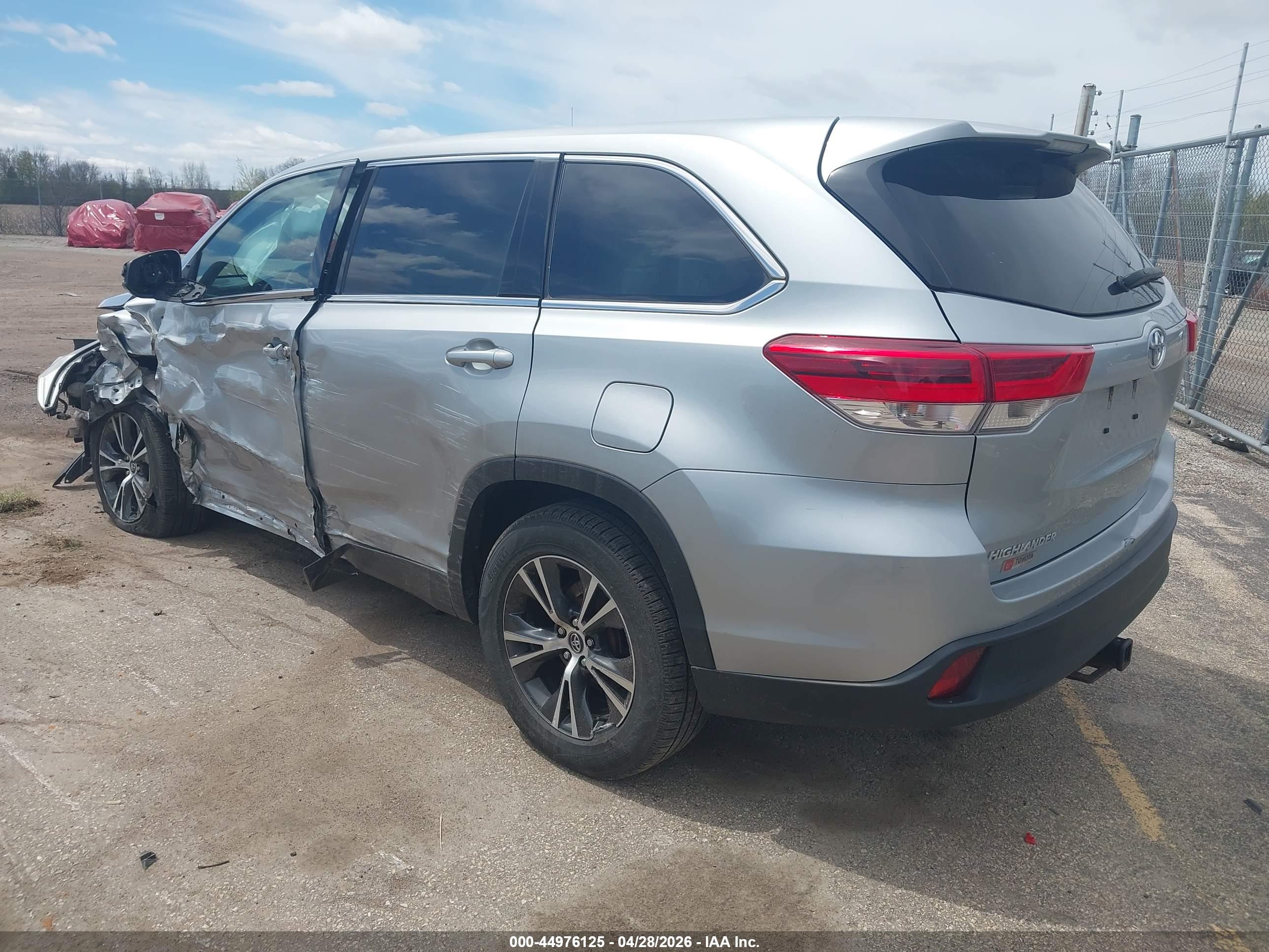TOYOTA HIGHLANDER image 3
