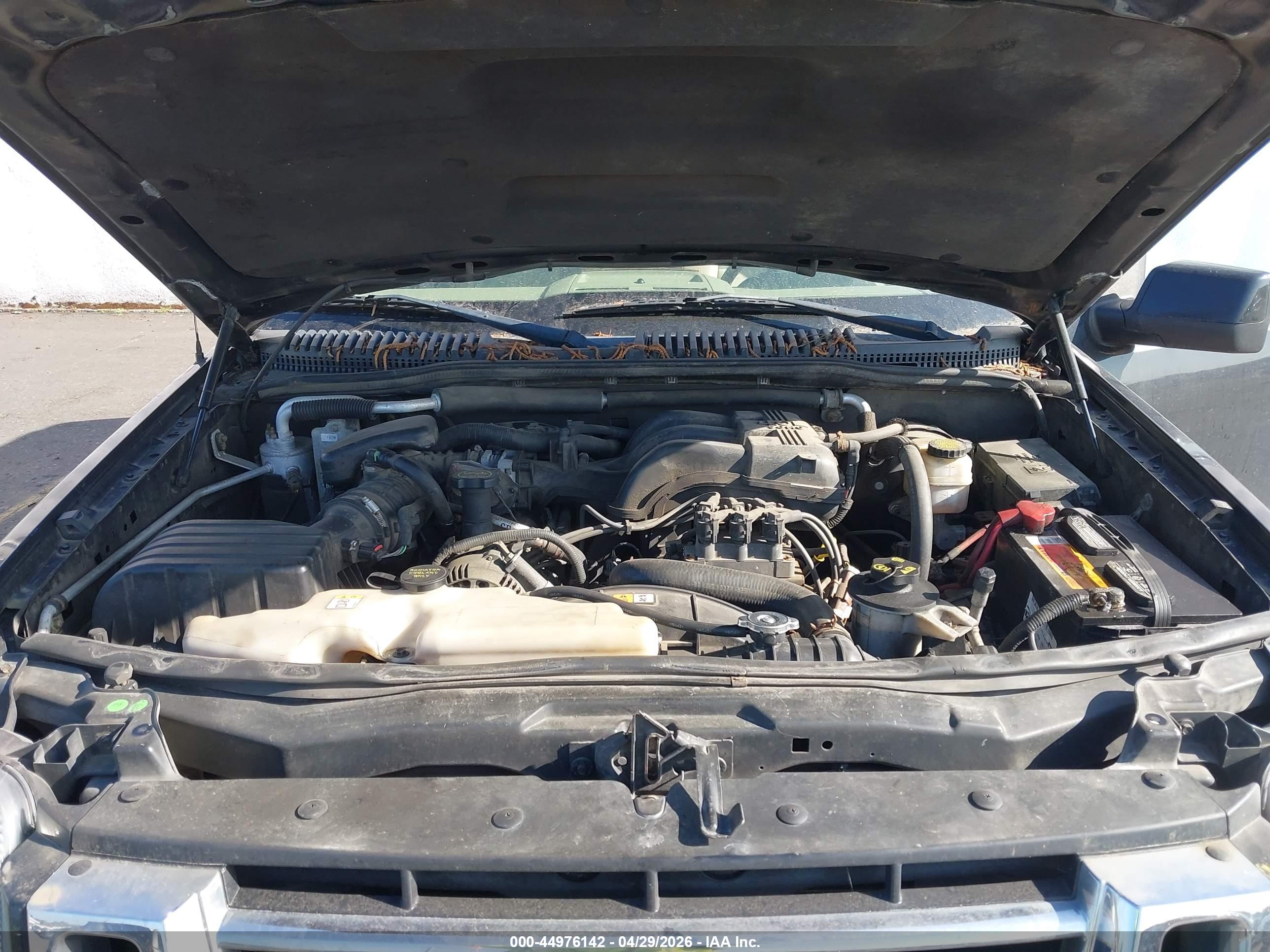 FORD EXPLORER image 10