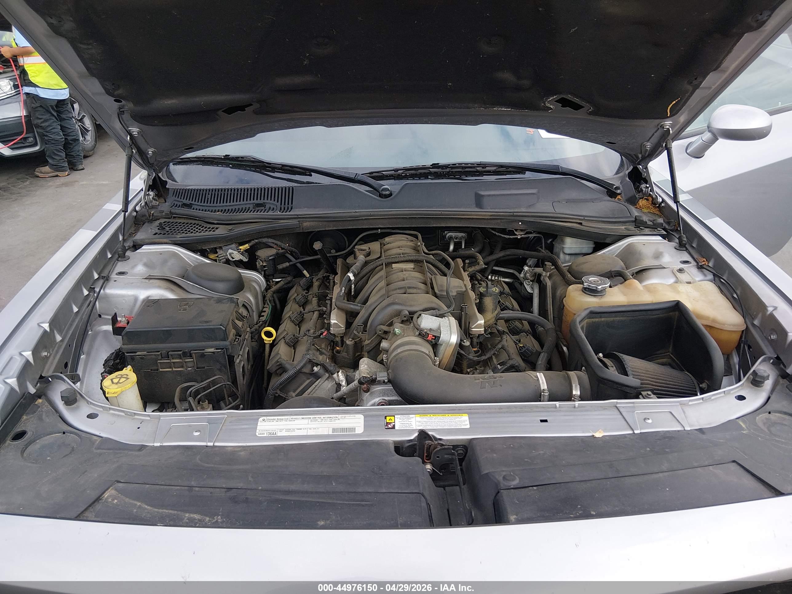 DODGE CHALLENGER image 10